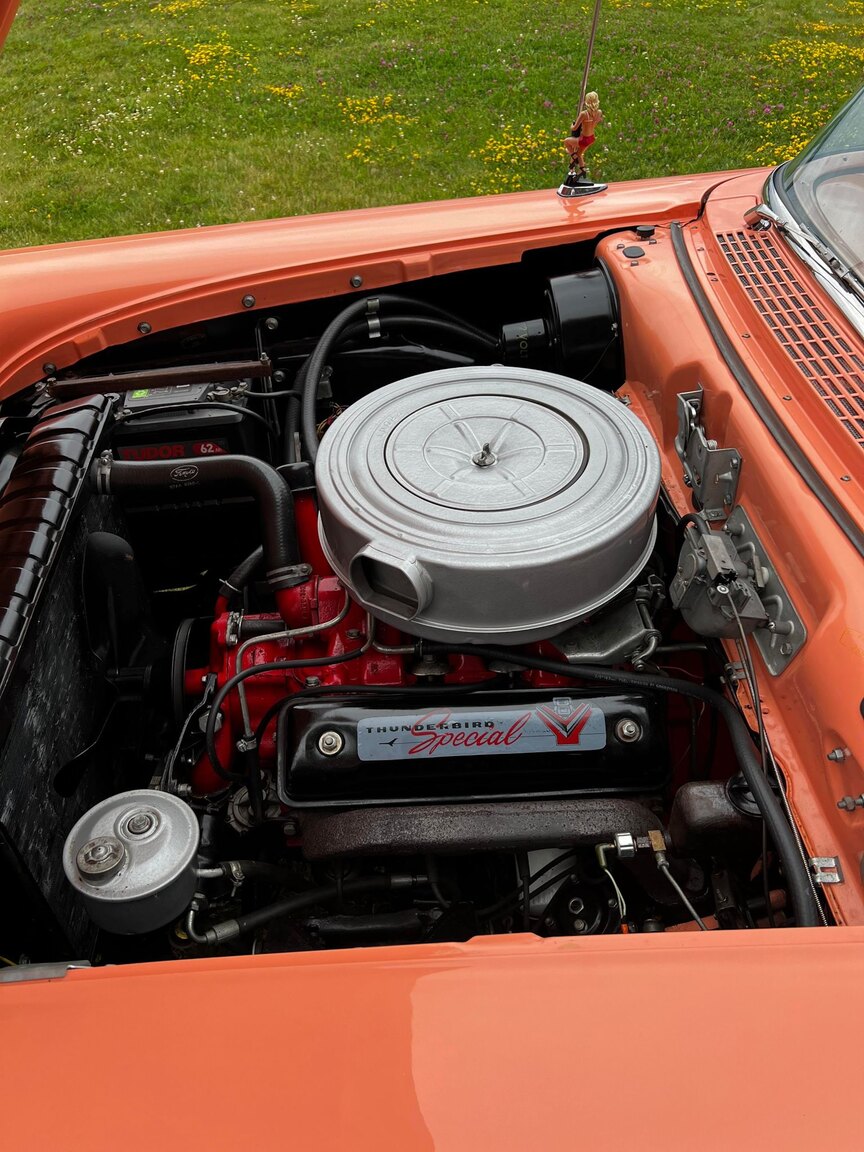 Image of 1957 Ford Fairlane 500 Skyliner Retract mechanics