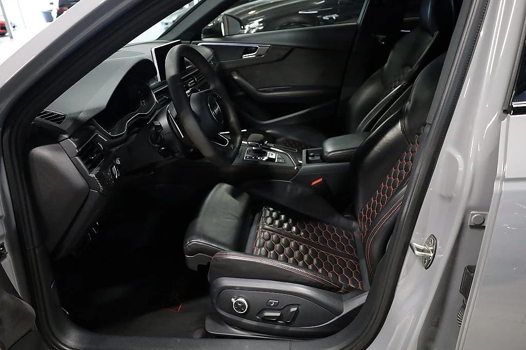 Bild von 2018 Audi RS4 (8)