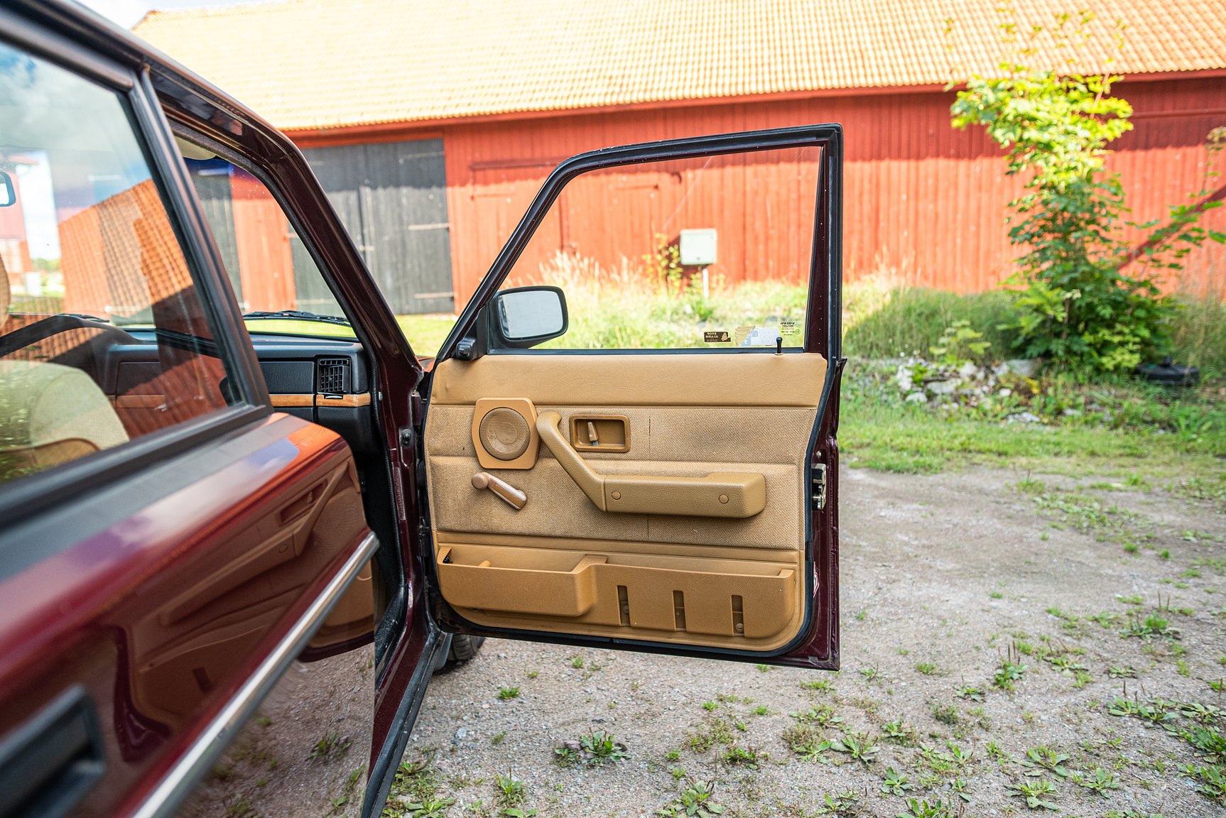 Innenraumfoto von 1993 Volvo 245 GL Classic "No Reserve Auction"