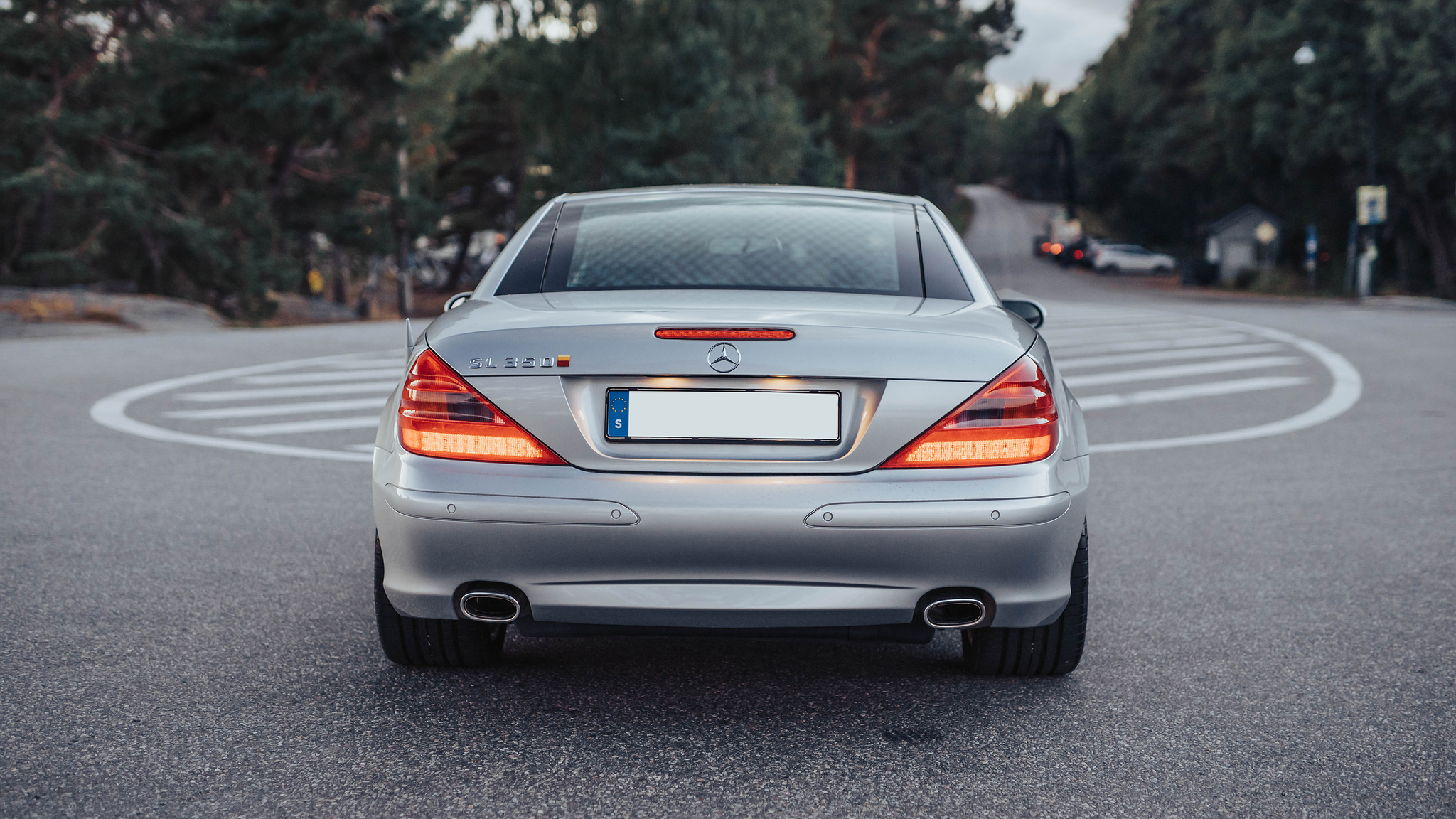 Exteriörbild på 2006 Mercedes Benz SL350 (13)
