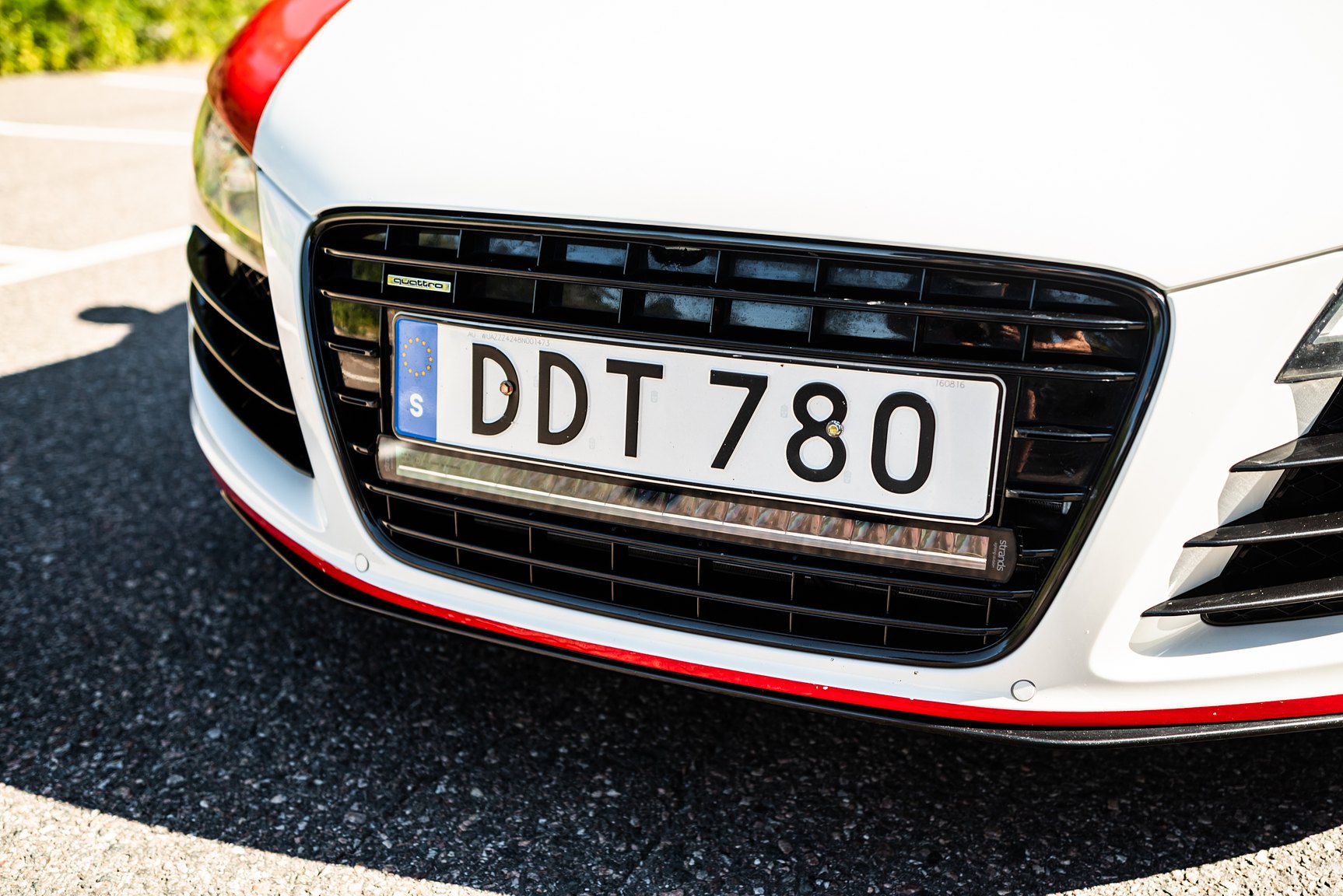 Exterior image of 2008 Audi R8 4.2 V8 Turbo Manuell