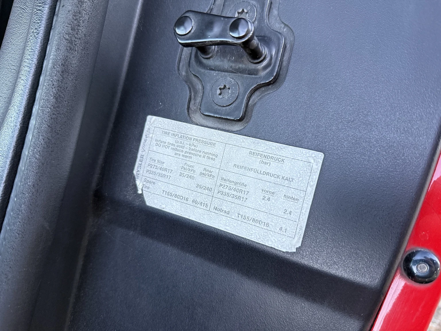 Innenraumfoto von 1994 Chrysler Viper (16)