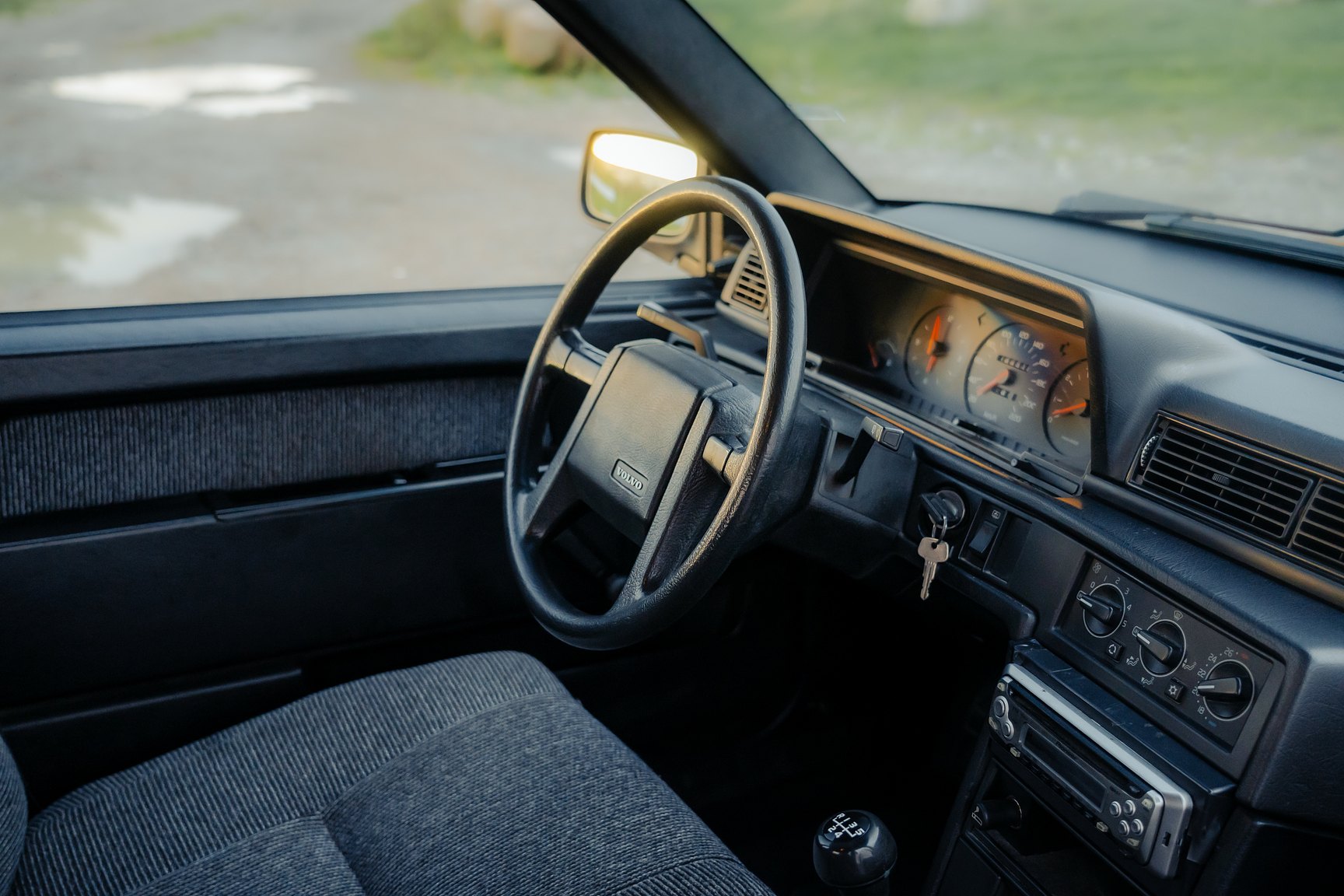 Interiörbild 1990 Volvo 740 GL