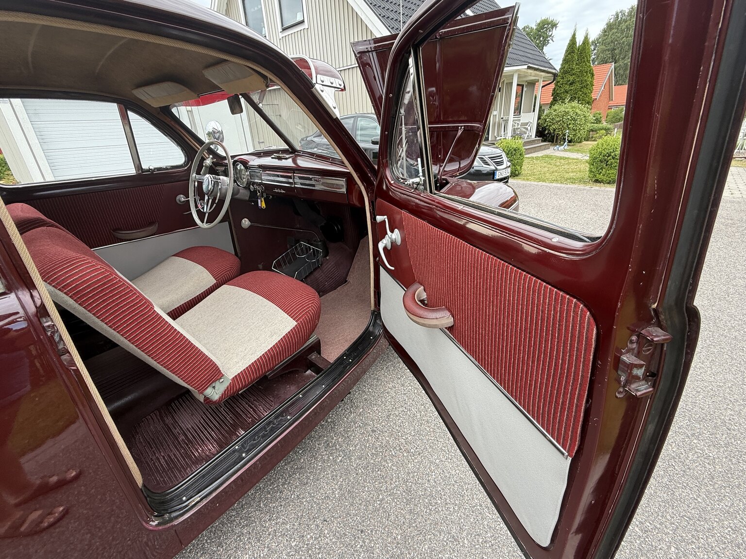 Interior image of 1953 Volvo PV 444 ES