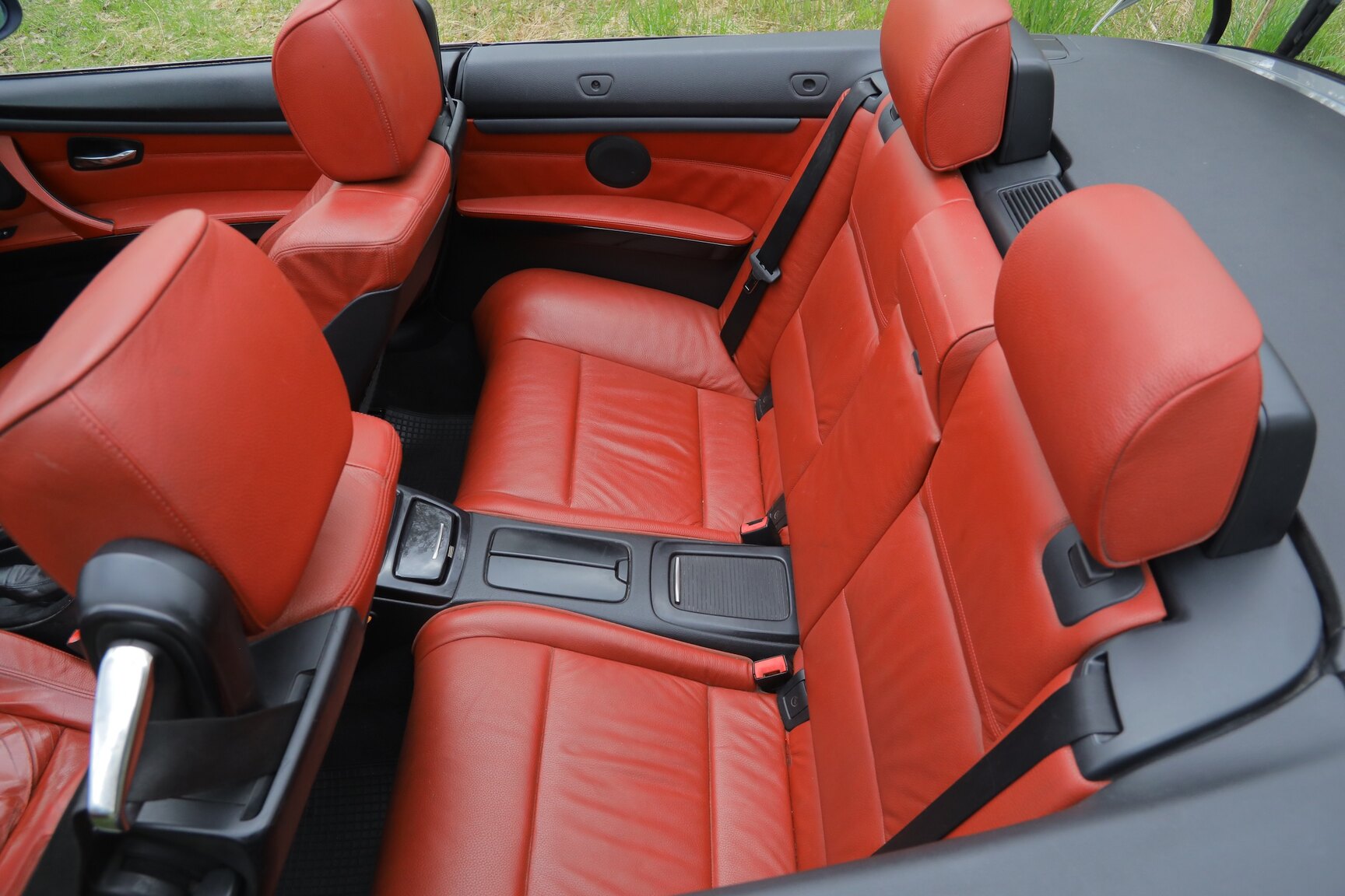 Interior image of 2008 BMW 325D Cabriolet