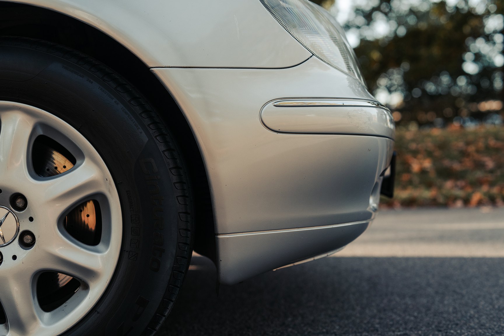 Exteriörbild på 1999 Mercedes-Benz S 320