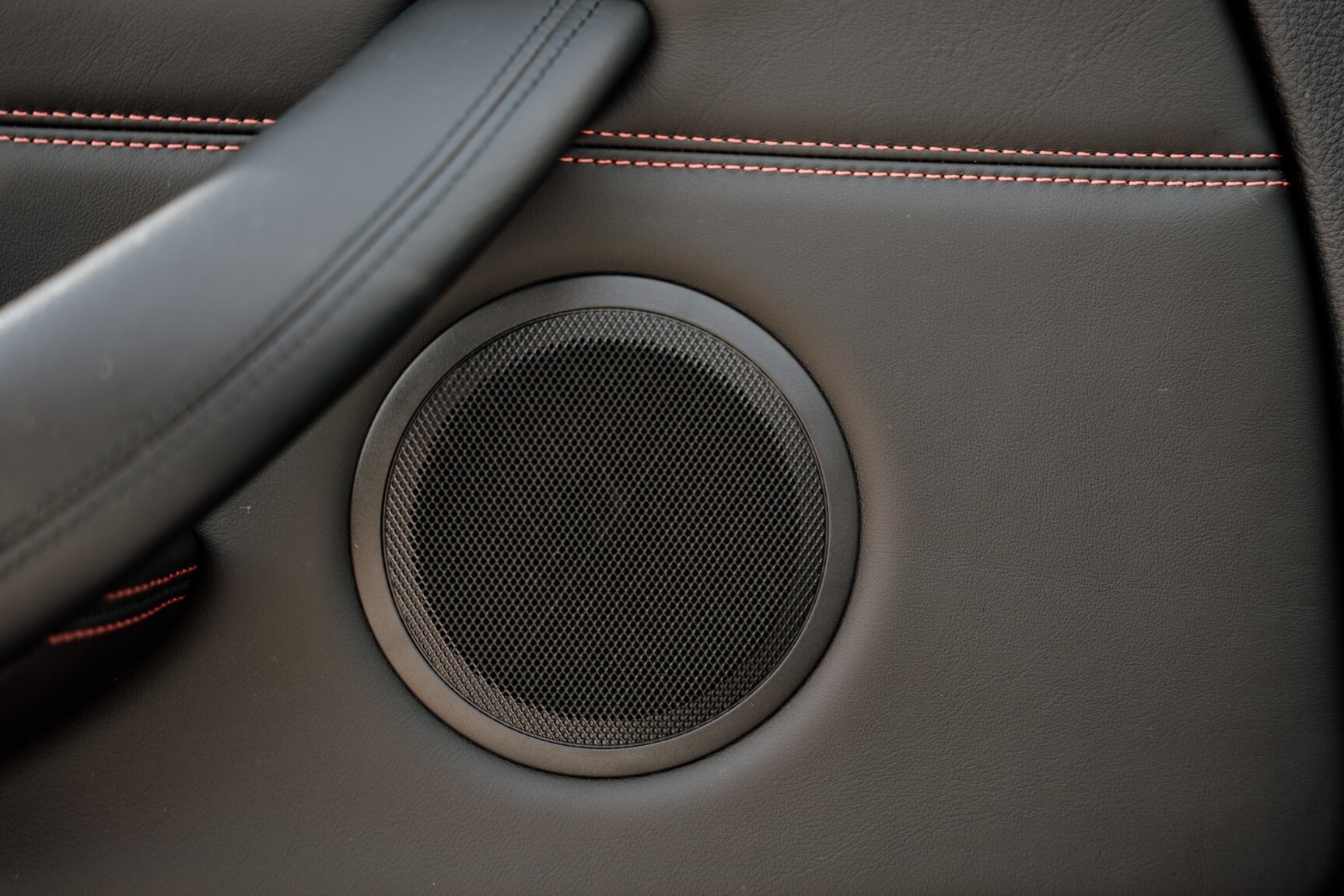 Interior image of 2015 BMW M4 Cabriolet