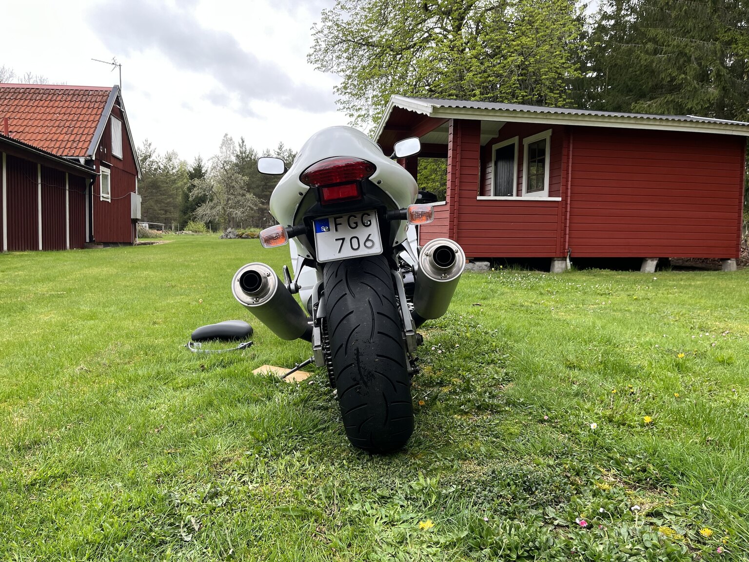 Exteriörbild på 1999 Suzuki GSX1300R Hayabusa