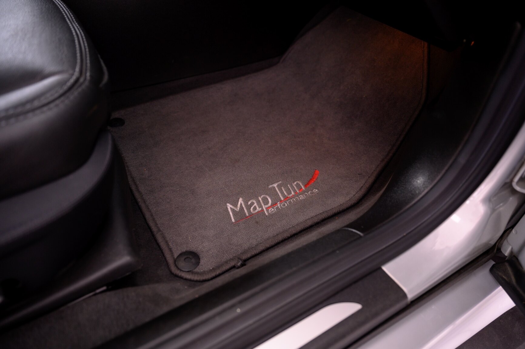 Interior image of 2008 SAAB 9-3 Aero SportSedan Silver Beast SFRO