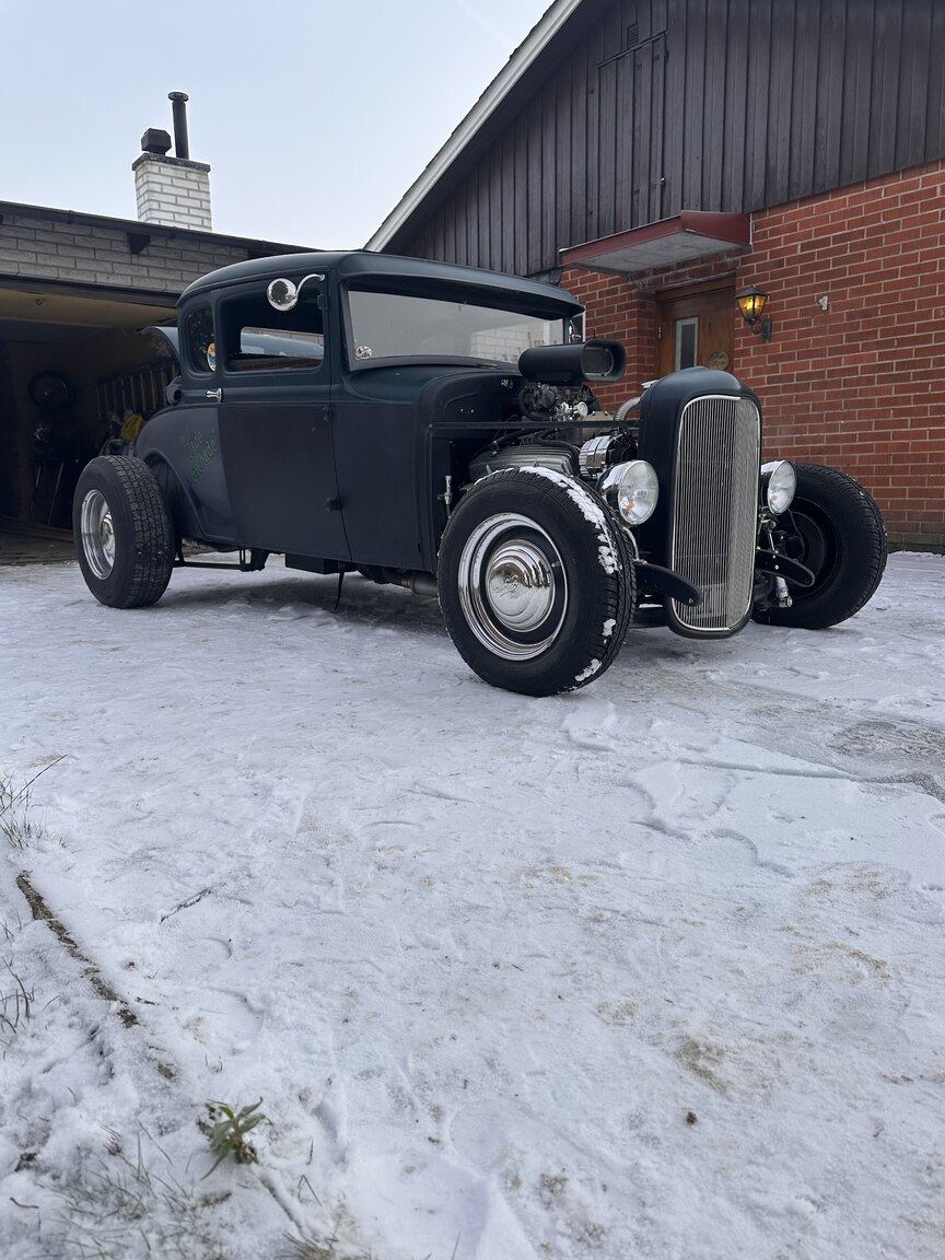 Exterior image of 1929 Ford A "HotRod"