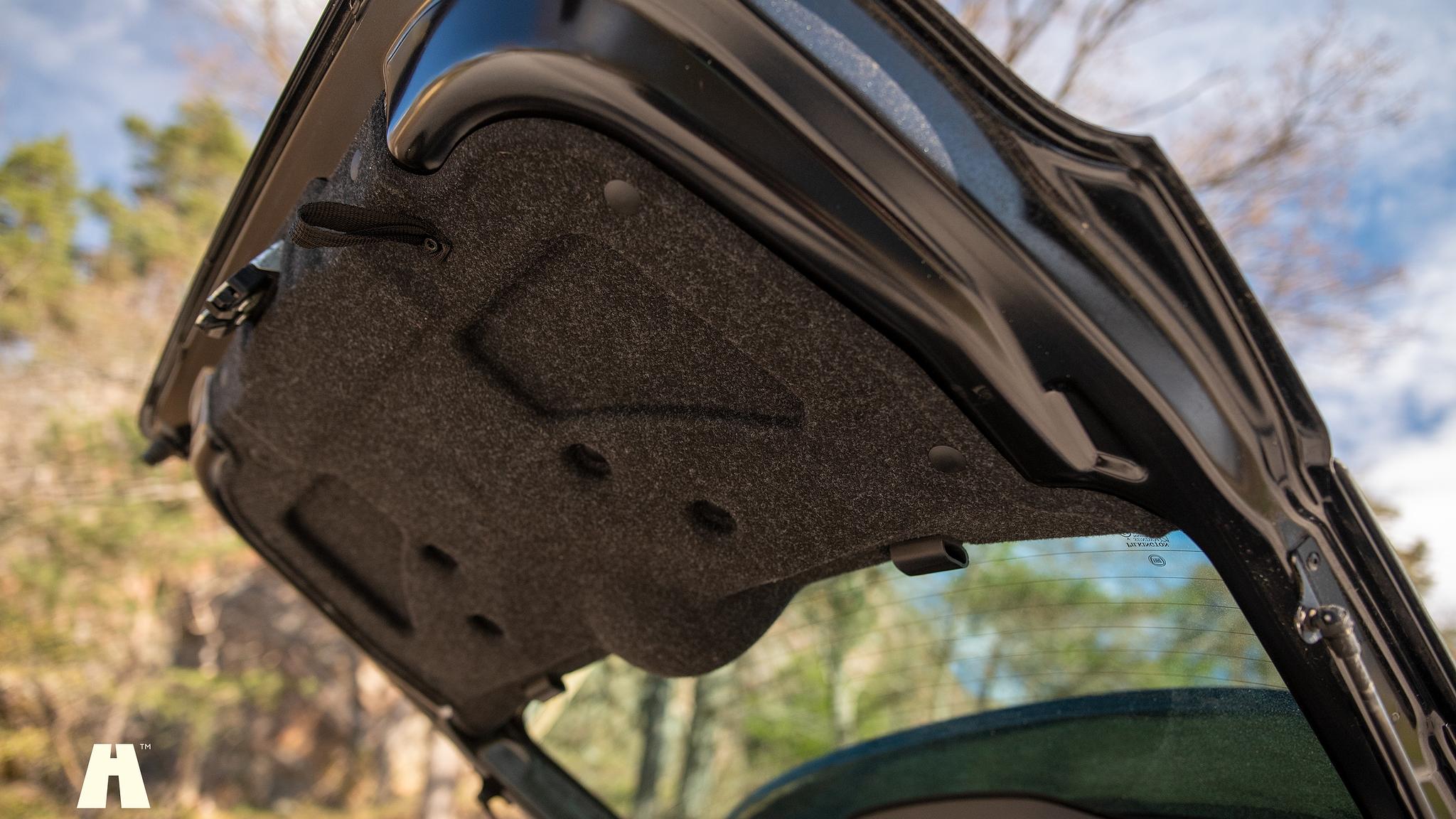 Interior image of 2016 Abarth 595 Competizione (63)