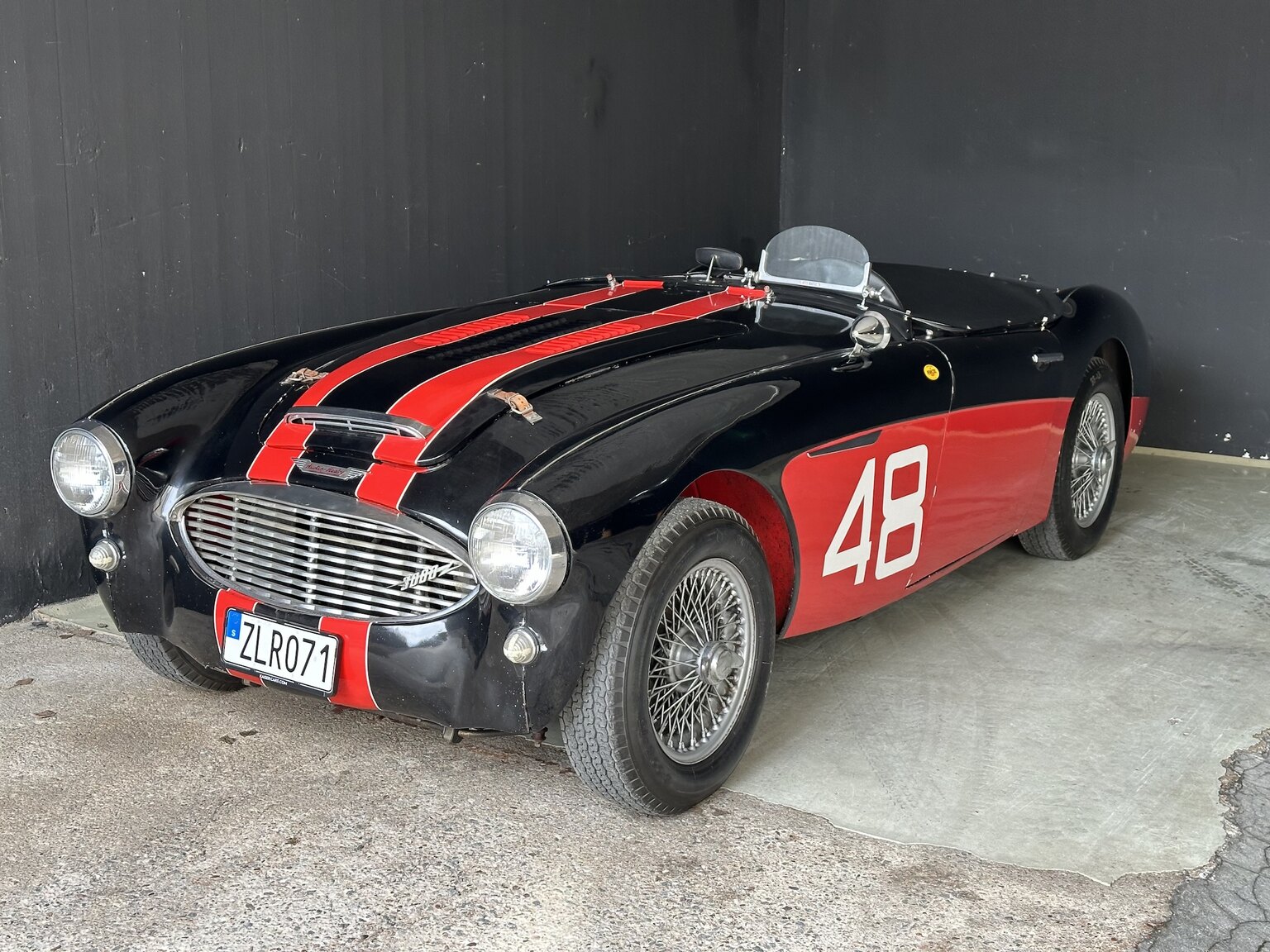 Exterior image of 1959 Austin-Healey 3000 BN7