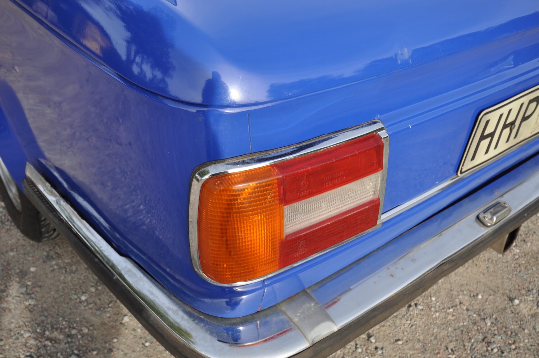 Exterior image of 1975 BMW 2002 Tii