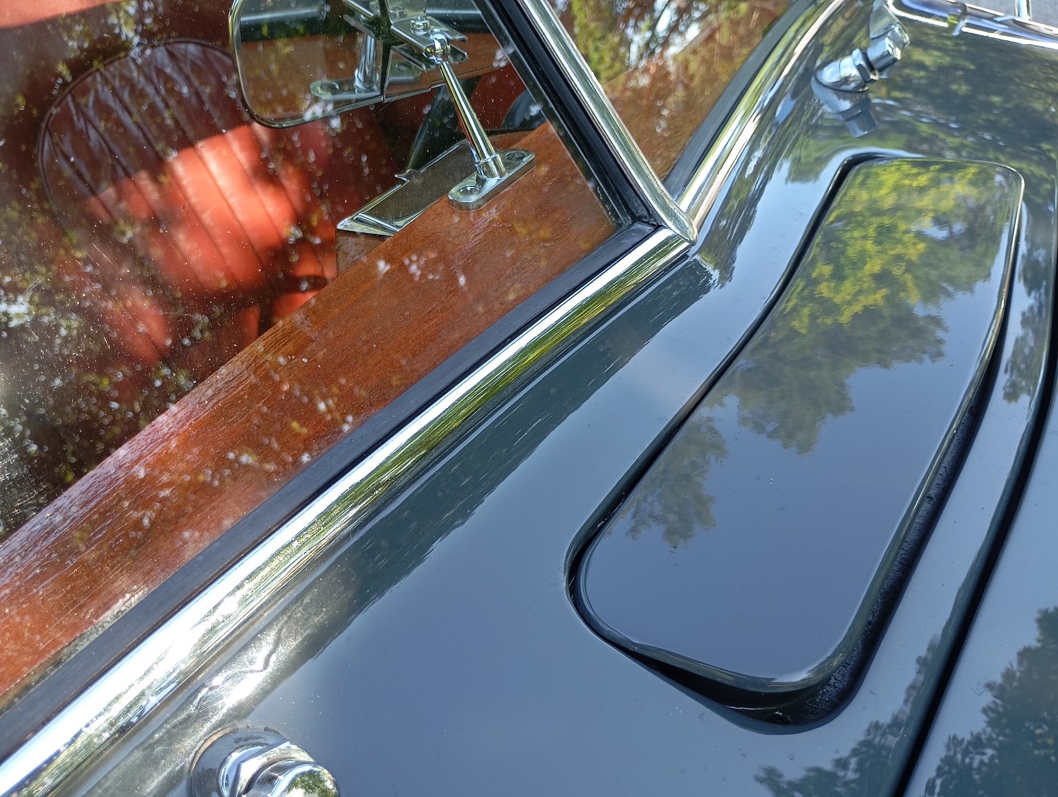Exterior image of 1954 Jaguar Mark VII