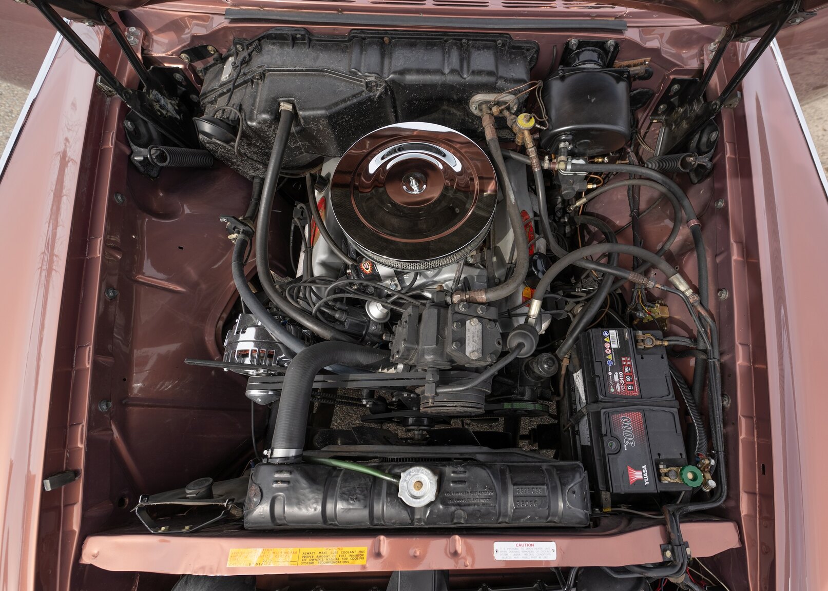 Image of 1961 Chrysler New Yorker Sedan mechanics (3)