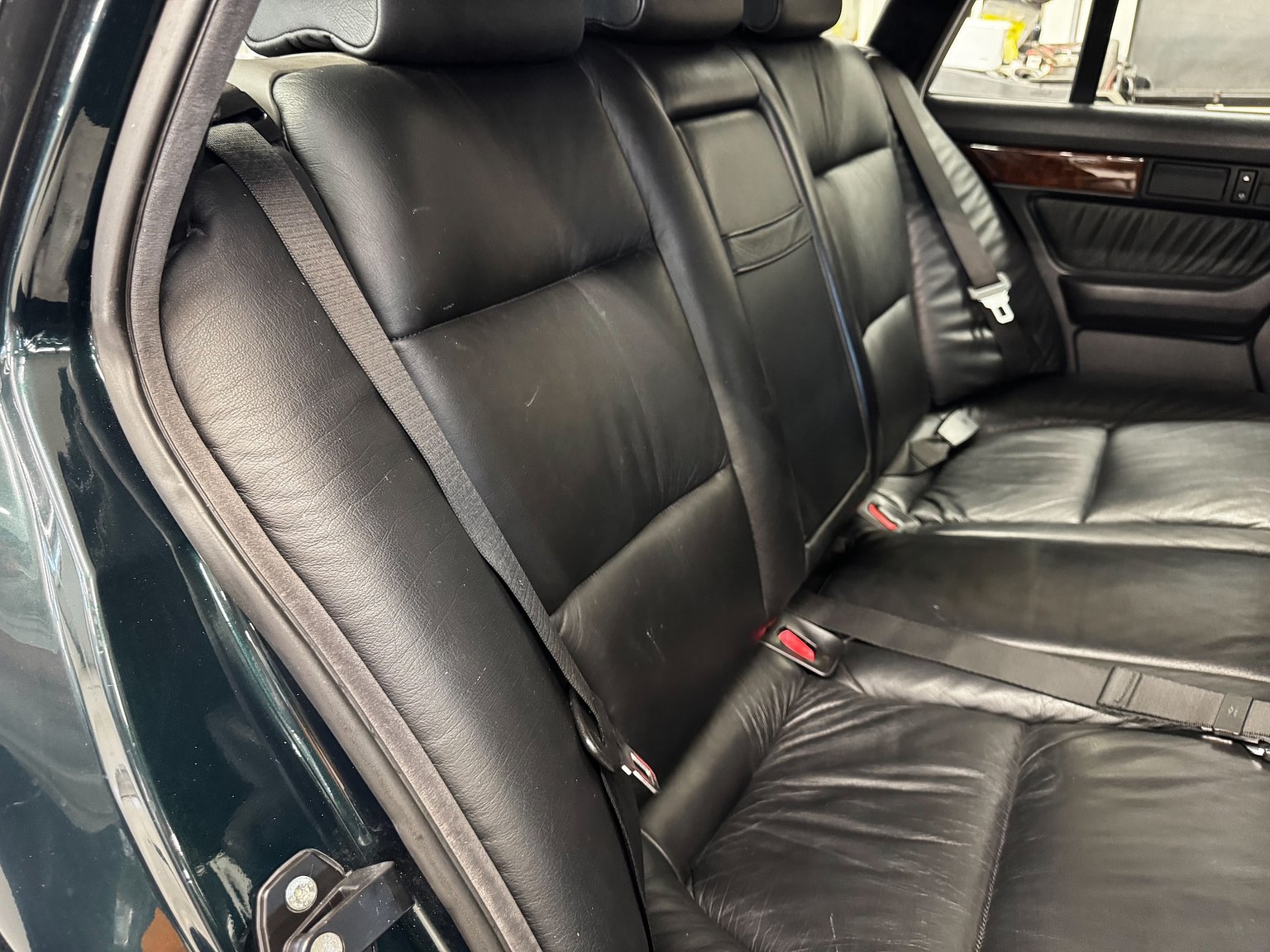 Interior image of 1995 BMW 540i Touring - NO RESERVE (32)