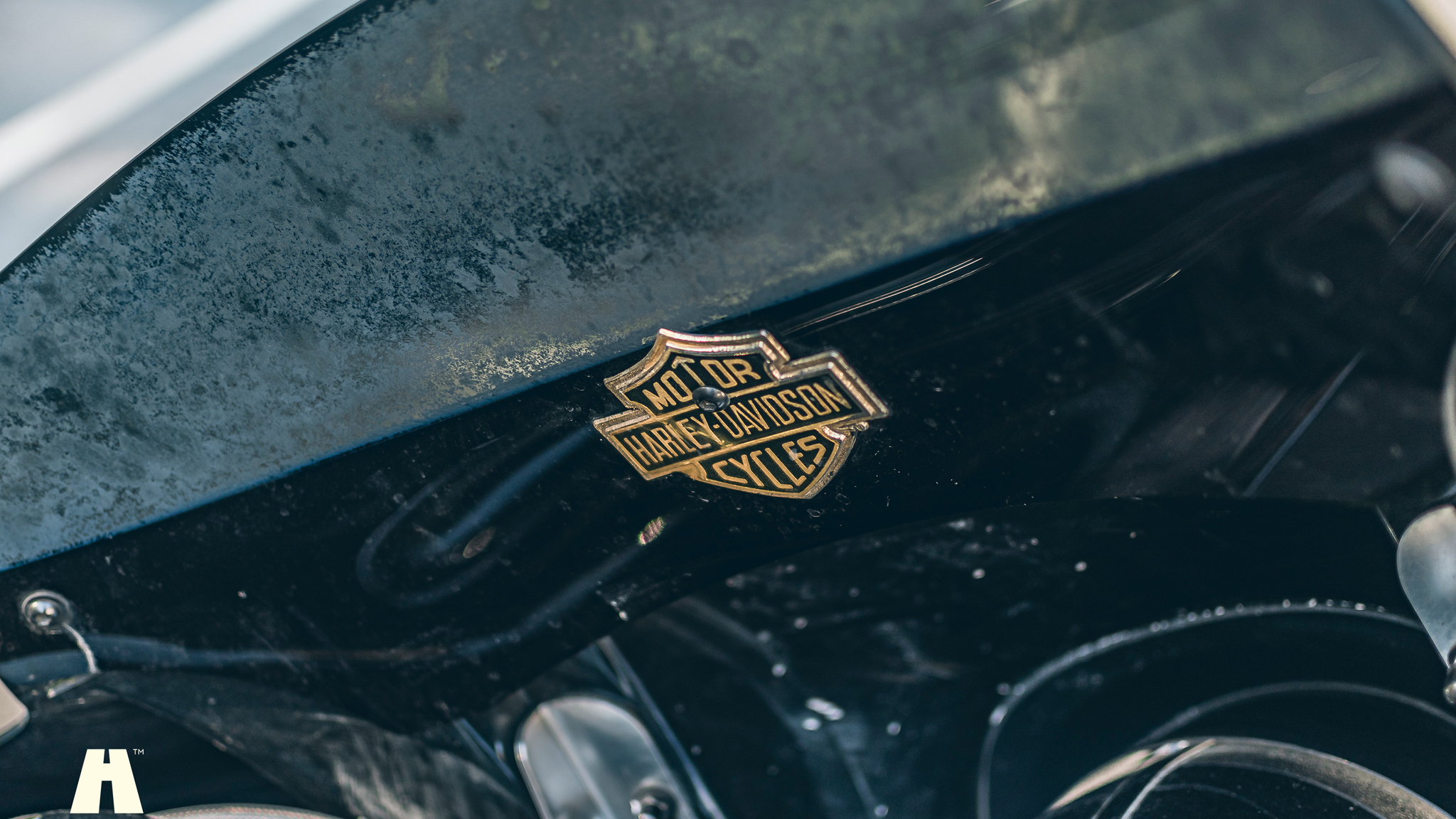 Exterior image of 2000 Harley Davidson Heritage Softail Classic (39)