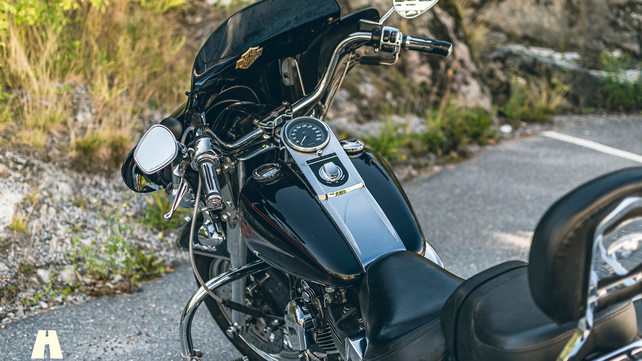 Exterior image of 2000 Harley Davidson Heritage Softail Classic (50)
