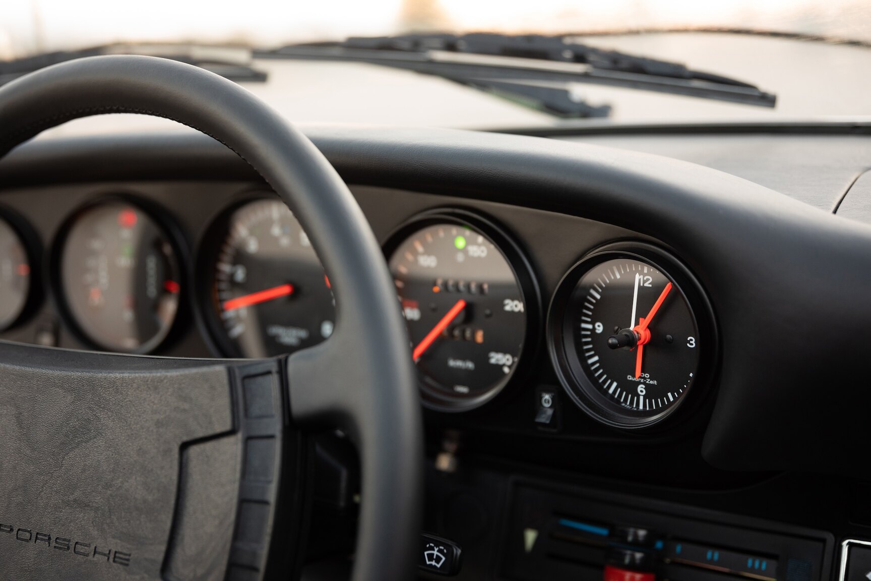 Innenraumfoto von 1974 Porsche 911 S Targa