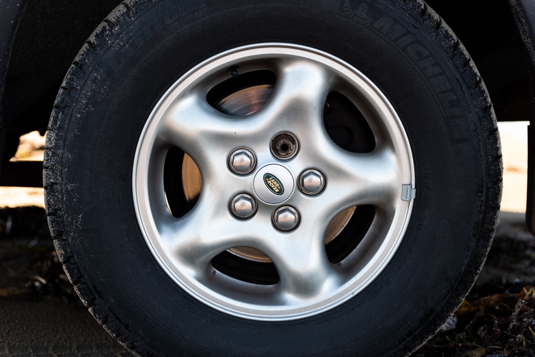 Exterior image of 1999 Land Rover Discovery 4.0 V8