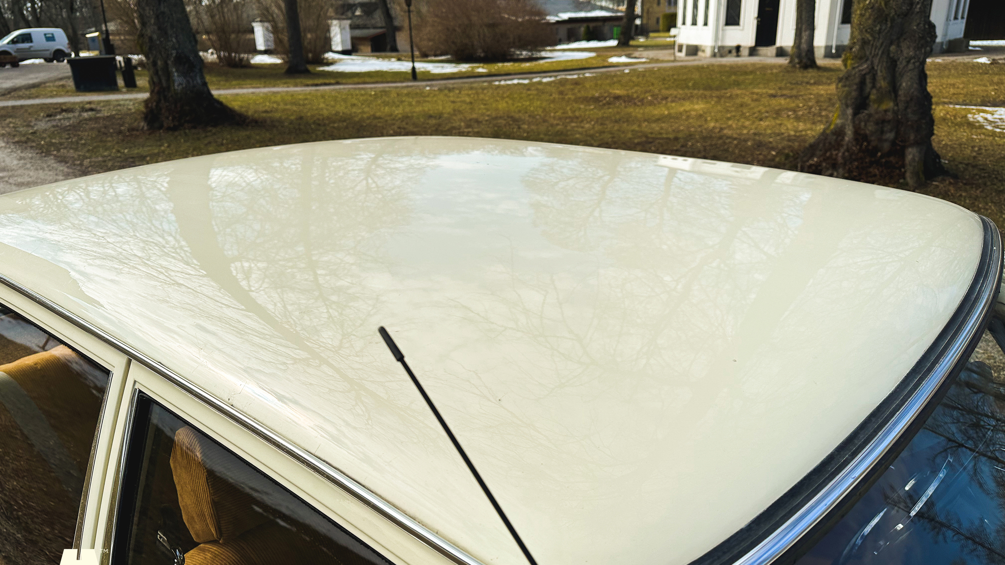 Exteriörbild på 1972 Mercedes-Benz 200