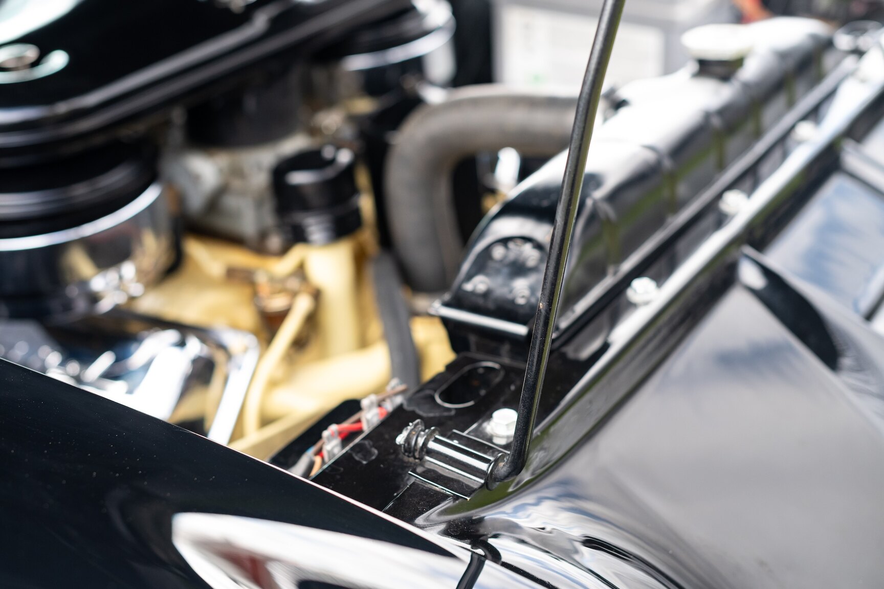 Image of 1955 Packard Caribbean Cabriolet  (19) mechanics