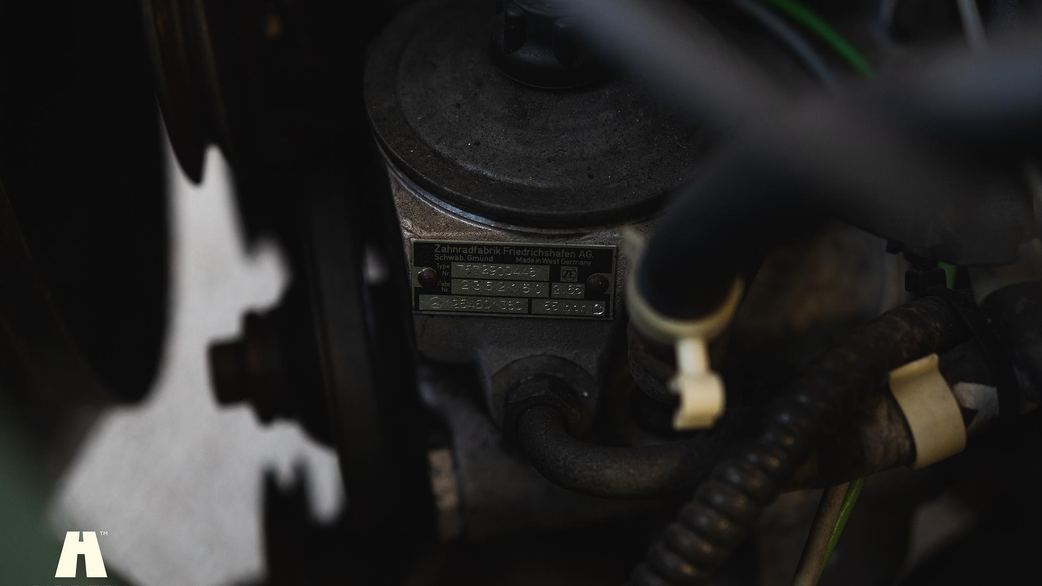 Image of 1985 Mercedes-Benz 200 Series 3  mechanics (25)