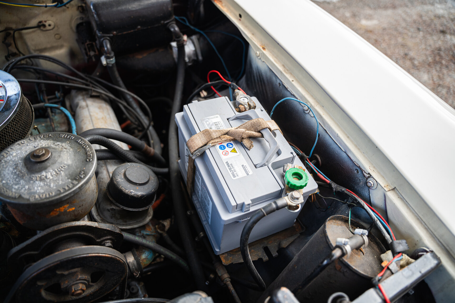 Image of 1957 Pontiac Star Chief mechanics