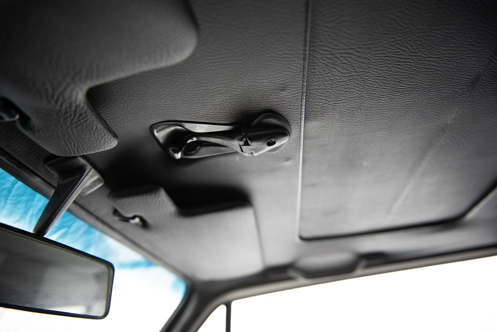 Innenraumfoto von 1984 Volkswagen Golf GTI "Special" (45)