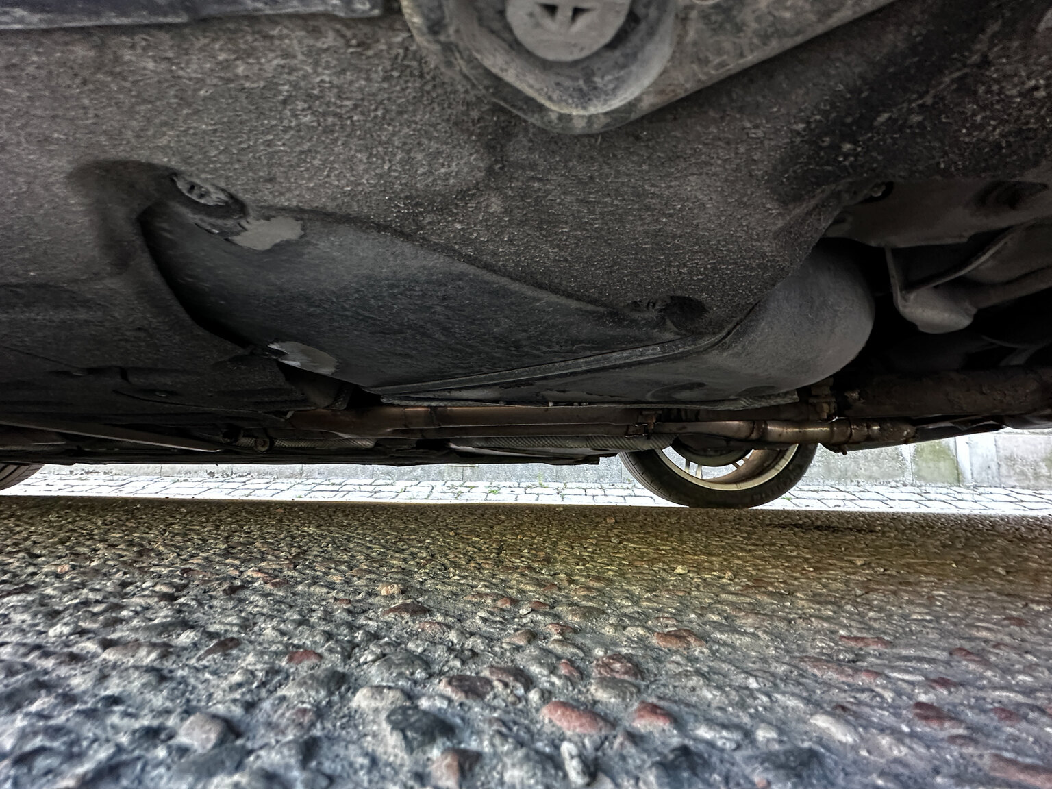 Image of 2009 Audi S8 5.2 V10 FSI Quattro mechanics