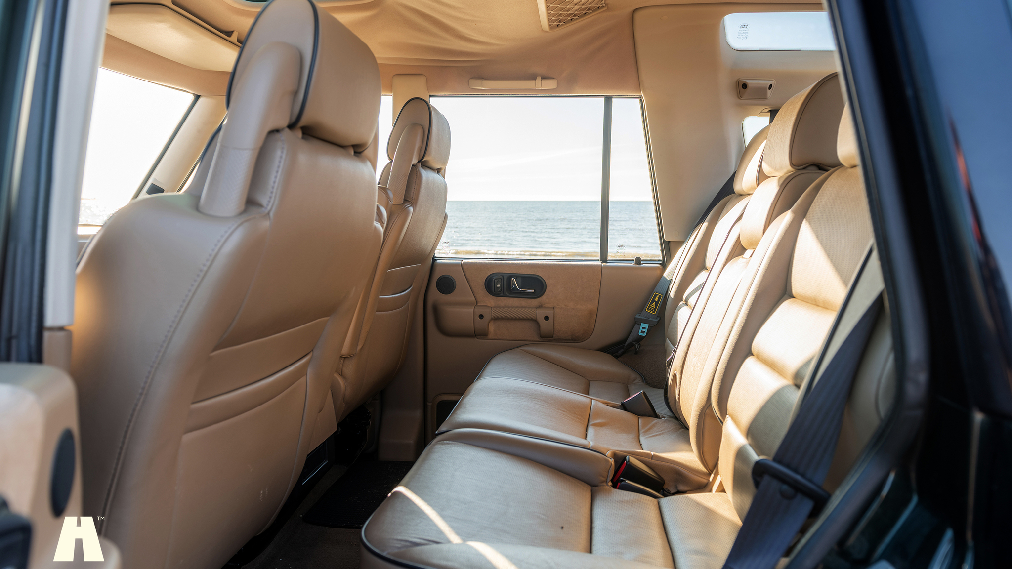 Interior image of 1999 Land Rover Discovery 2