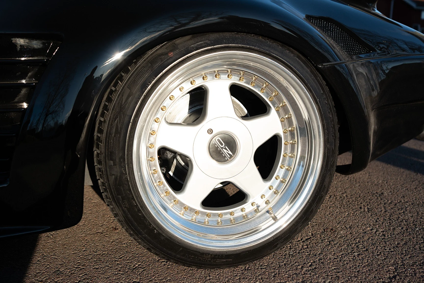 Aussenfoto 1976 Porsche 911 Targa Flachbau - Josef Zirkelbach DP (30)