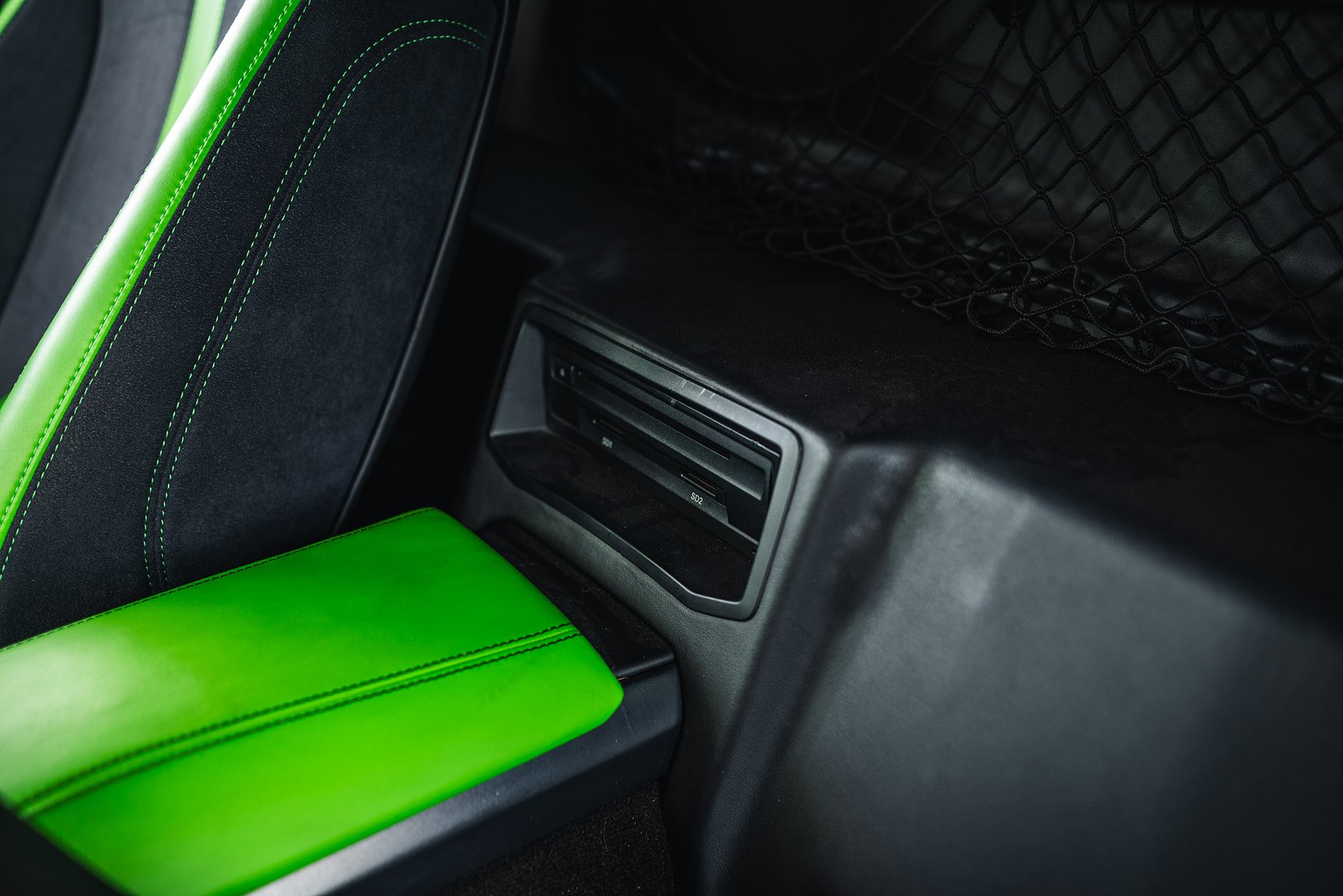 Innenraumfoto von 2016 Lamborghini Huracan LP-610-4