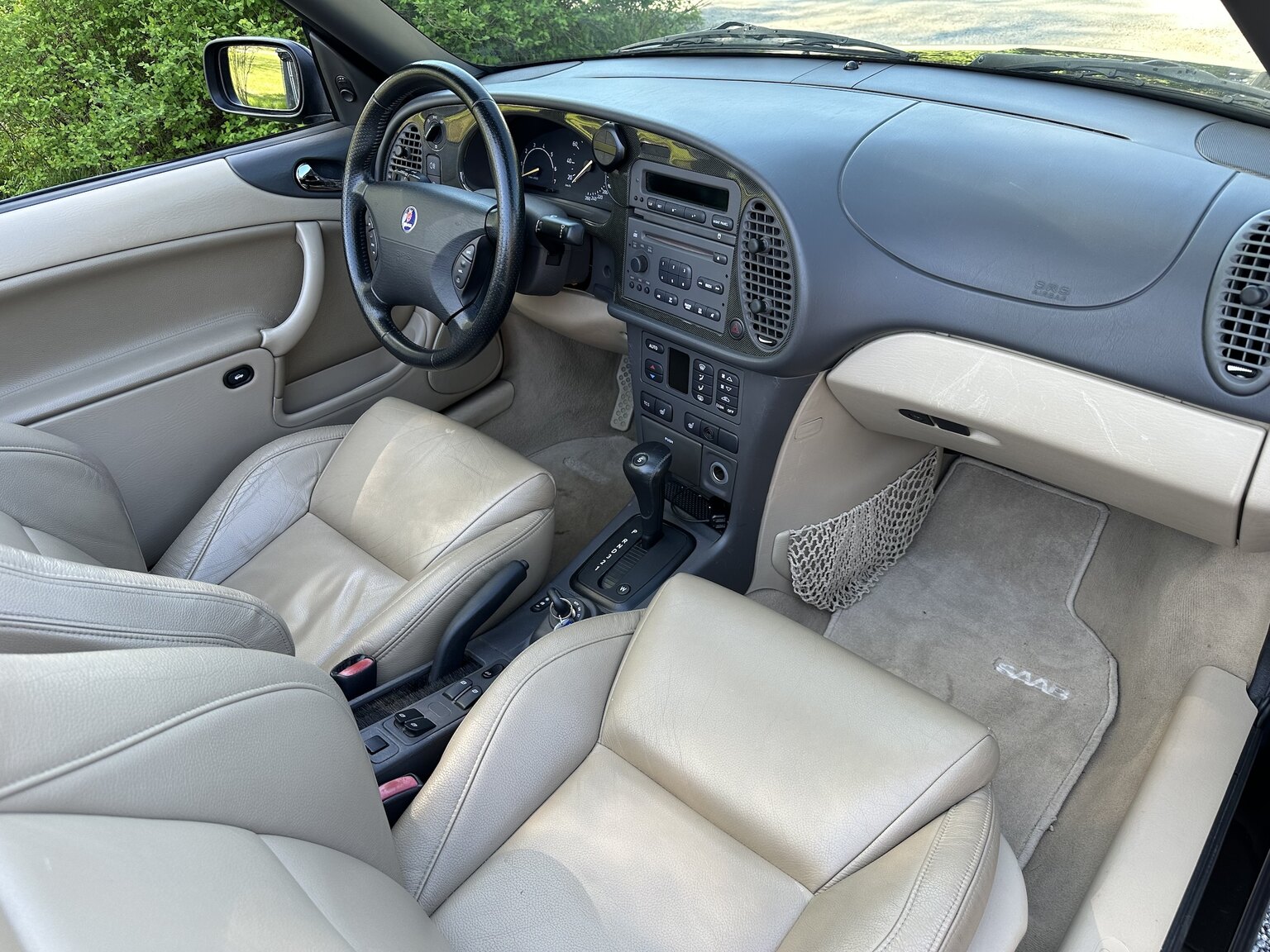 Innenraumfoto von 2003 SAAB 9-3 Aero Turbo Cabriolet