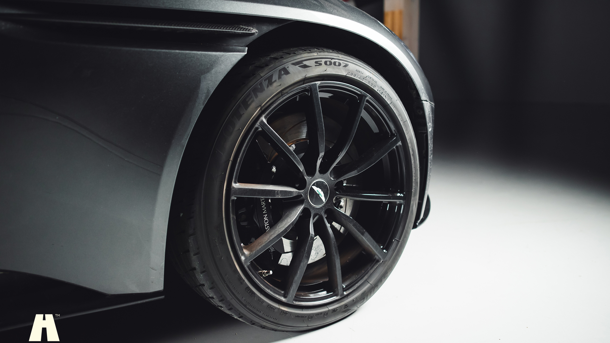 Aussenfoto 2019 Aston Martin DB11 AMR (31)