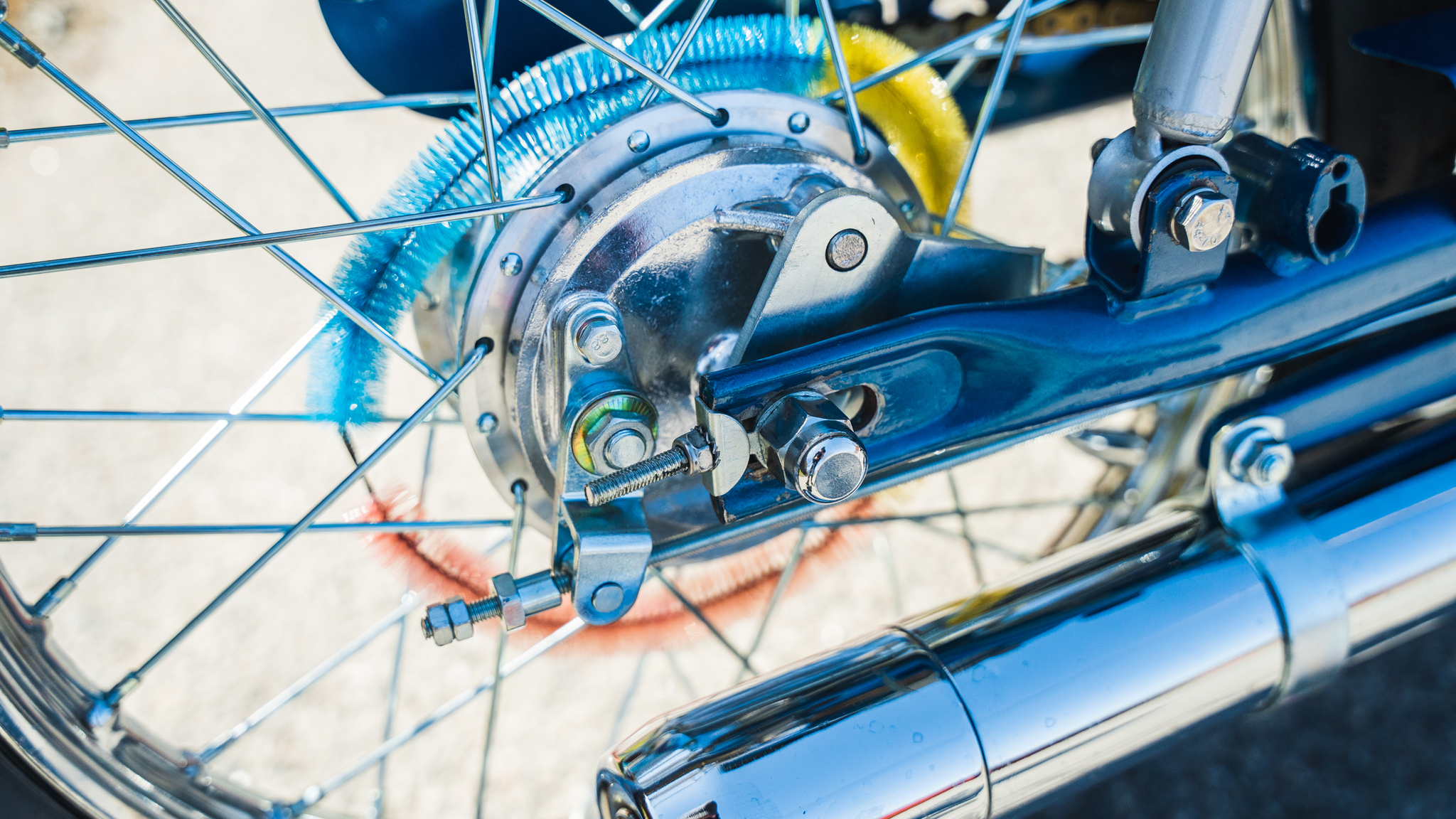 Image of Crescent Compact 1248 mechanics (11)