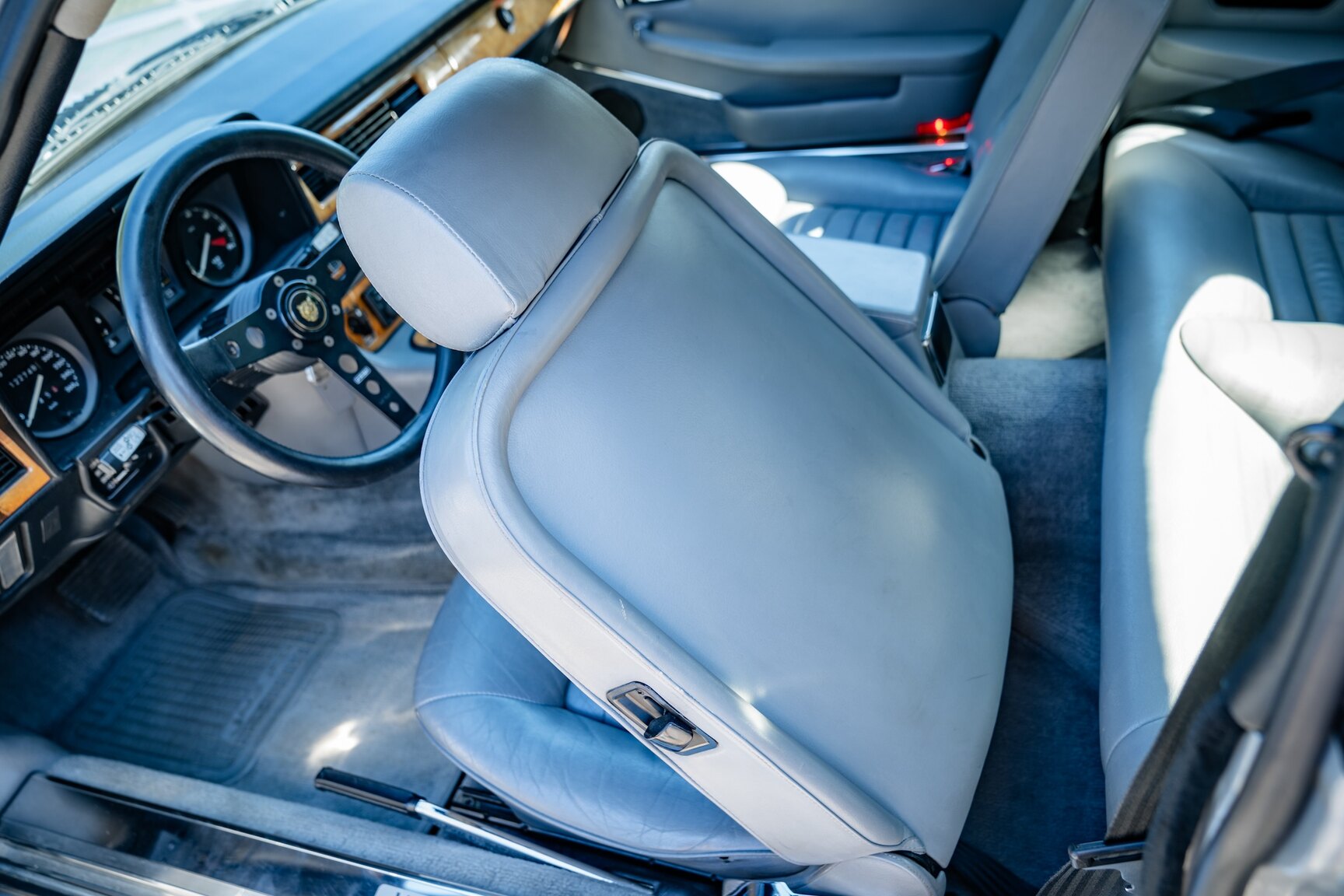 Interior image of 1985 Jaguar XJ-S HE