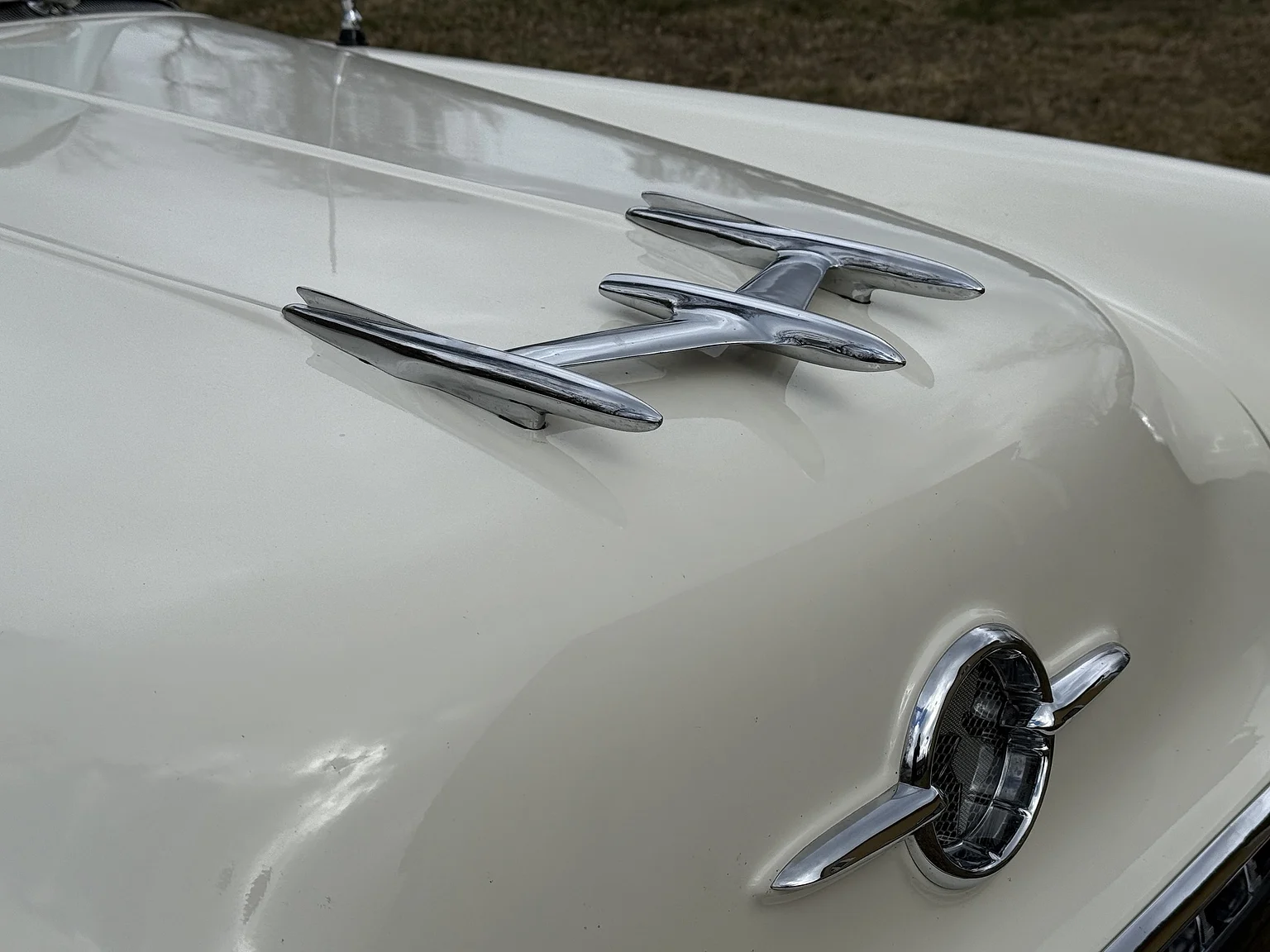 Aussenfoto 1955 Oldsmobile Super 88 (35)