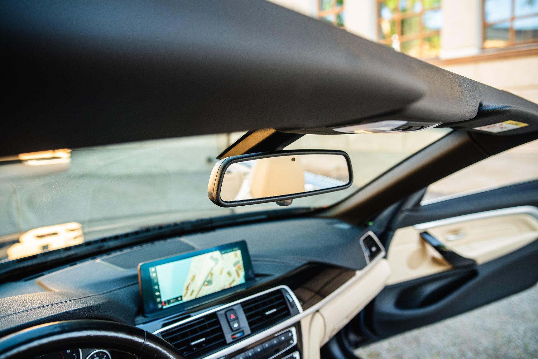 Interior image of 2018 BMW 430i xDrive Convertible