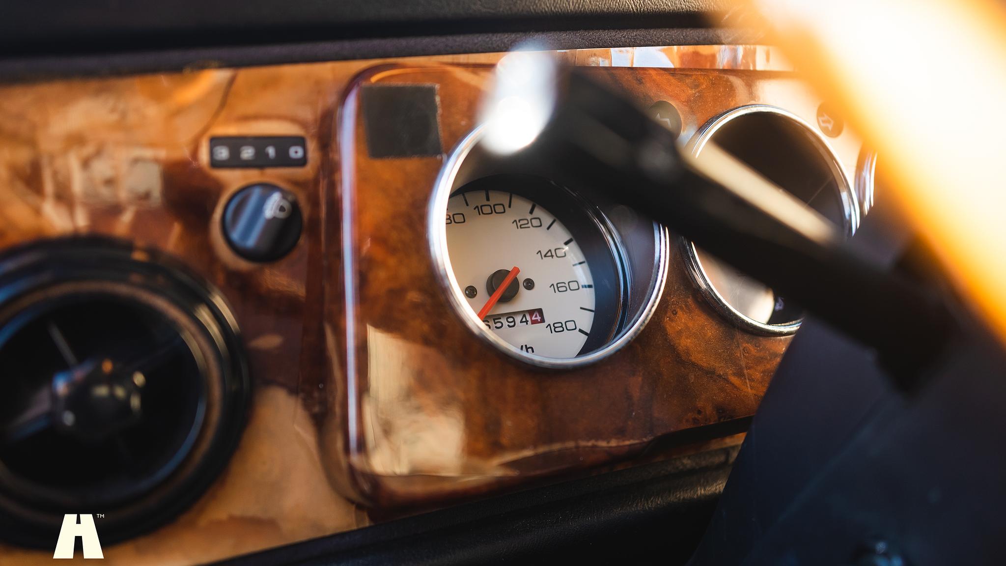 Interior image of 1998 Mini Cooper