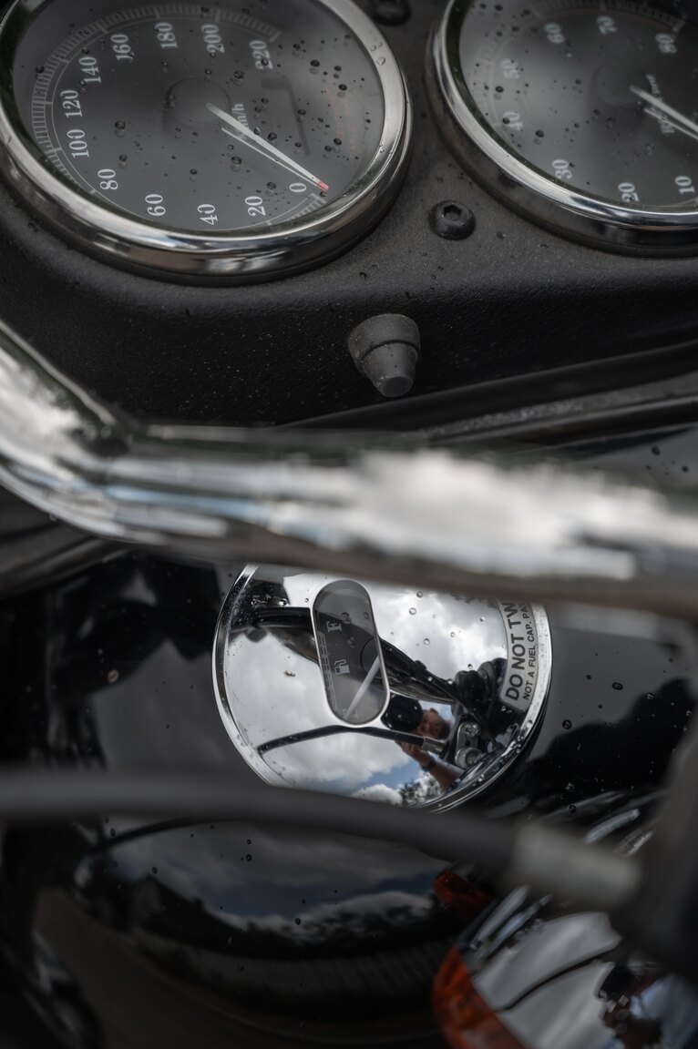 Exteriörbild på 2003 Harley-Davidson FXDL 100th Anniversary