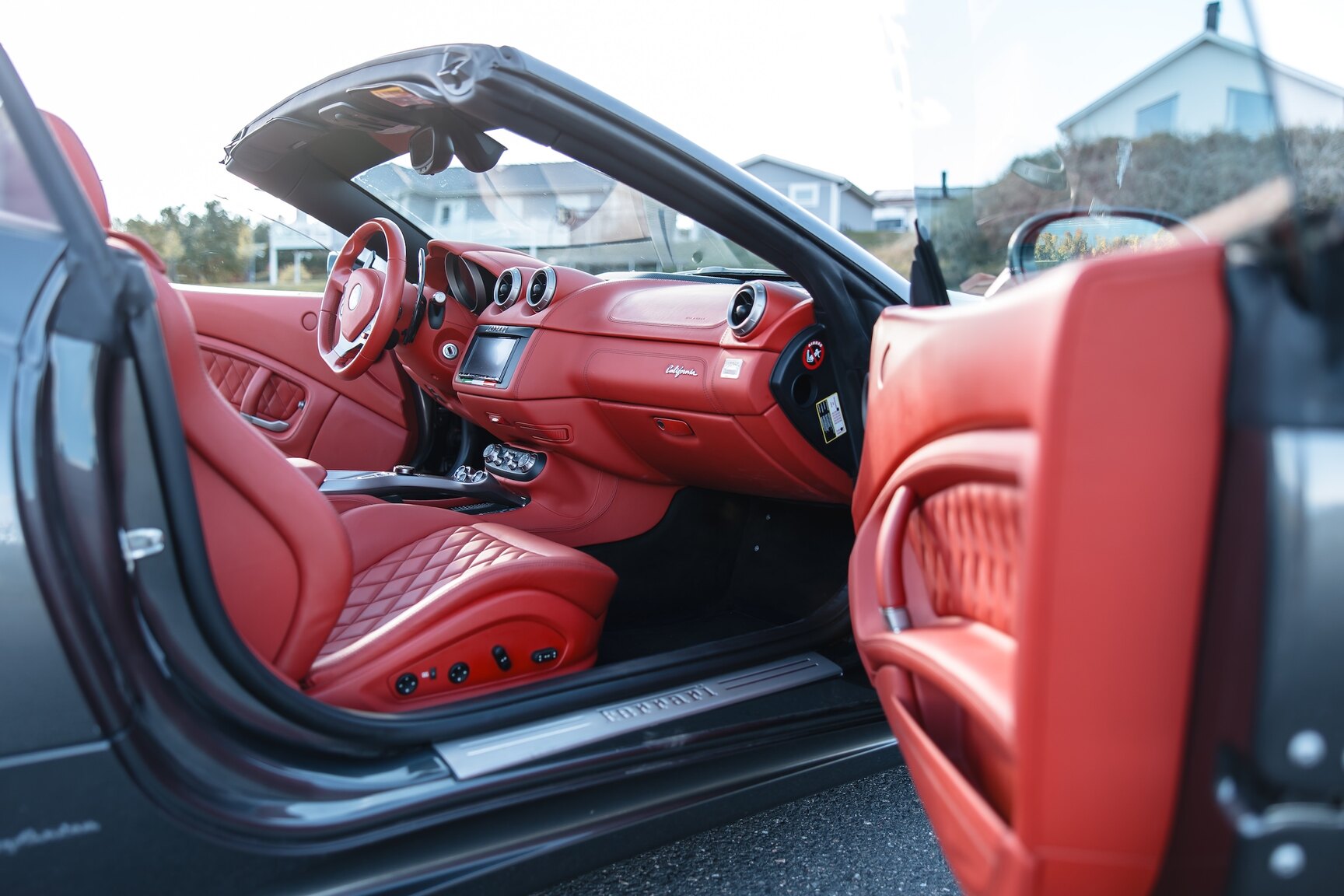 Interior image of 2011 Ferrari California 