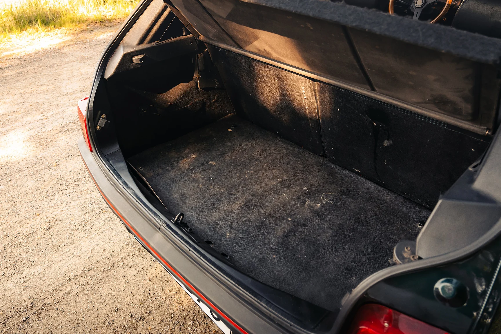 Innenraumfoto von 1991 Peugeot 205 GTI 1.9 Monte Carlo (39)