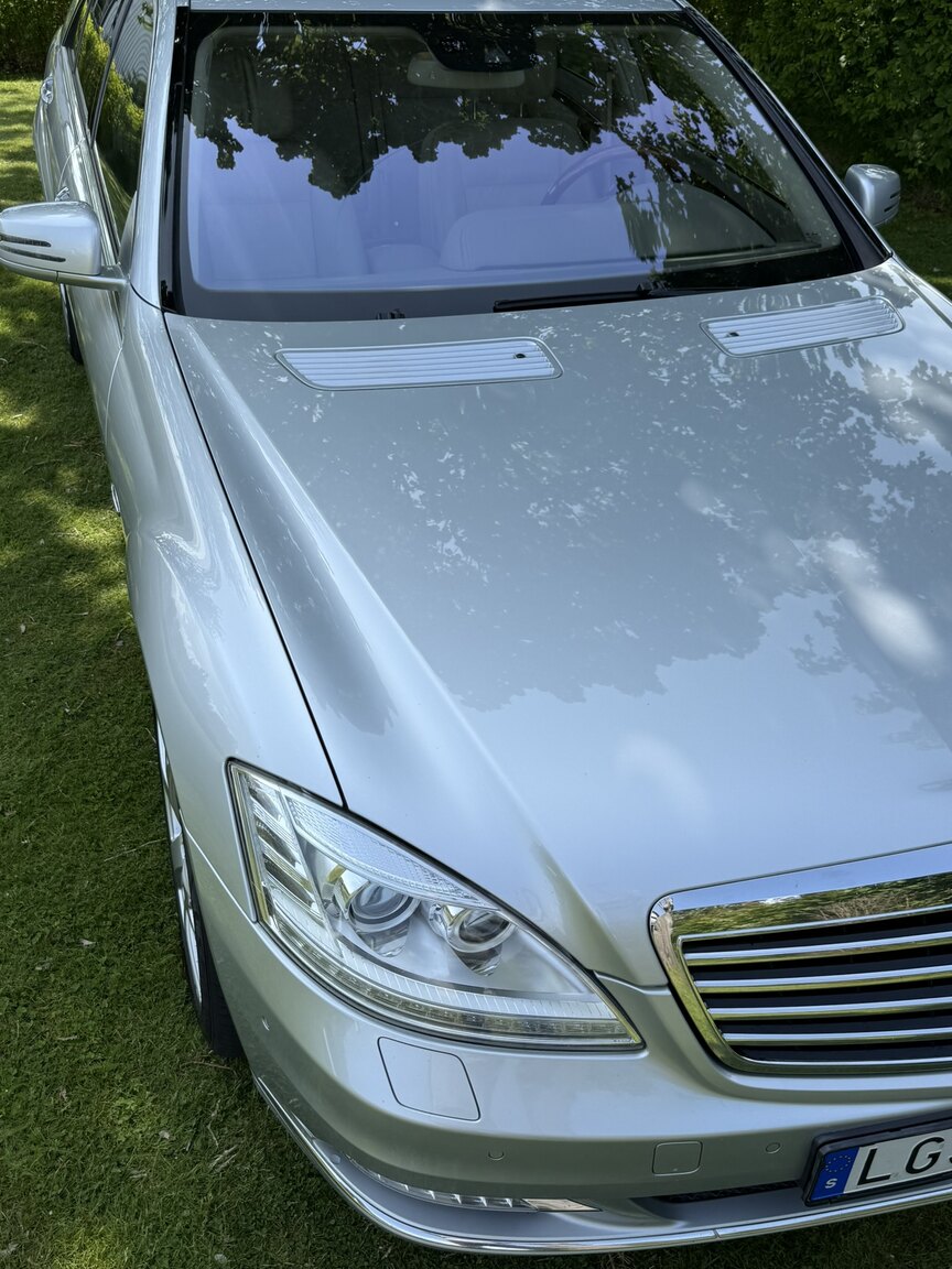 Exteriörbild på 2011 Mercedes-Benz S 500 4MATIC 