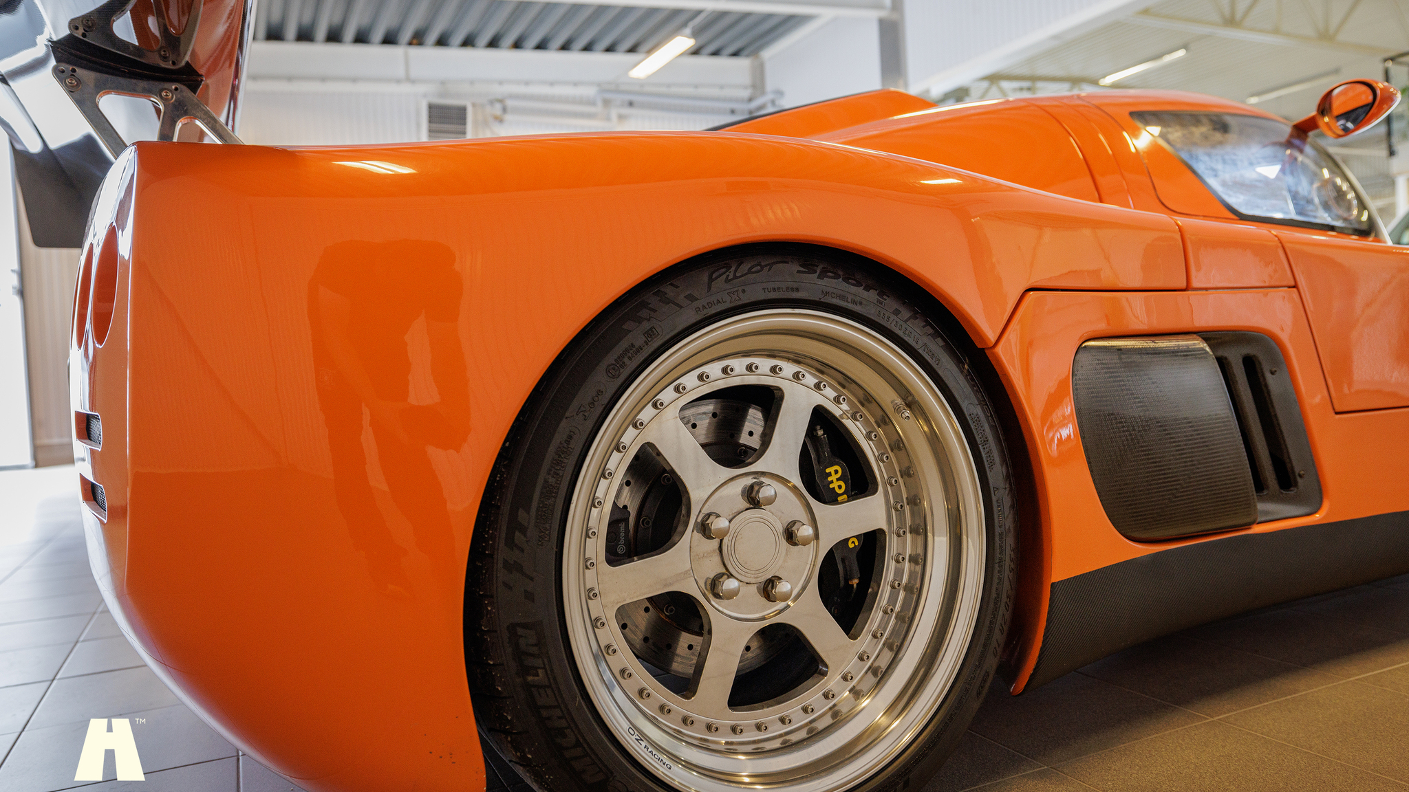 Exterior image of 2006 Ultima GTR (94)