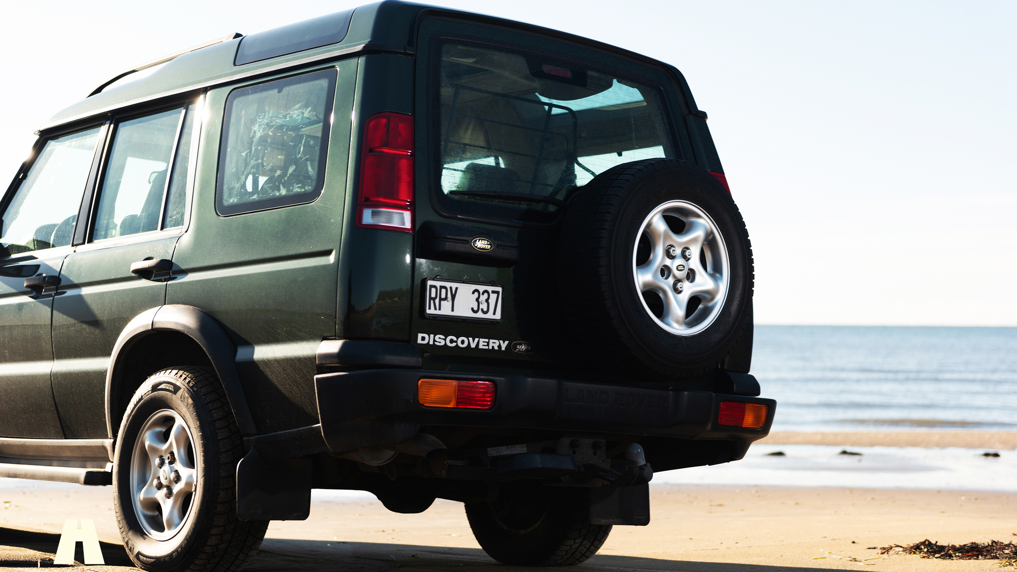 Exterior image of 1999 Land Rover Discovery 2