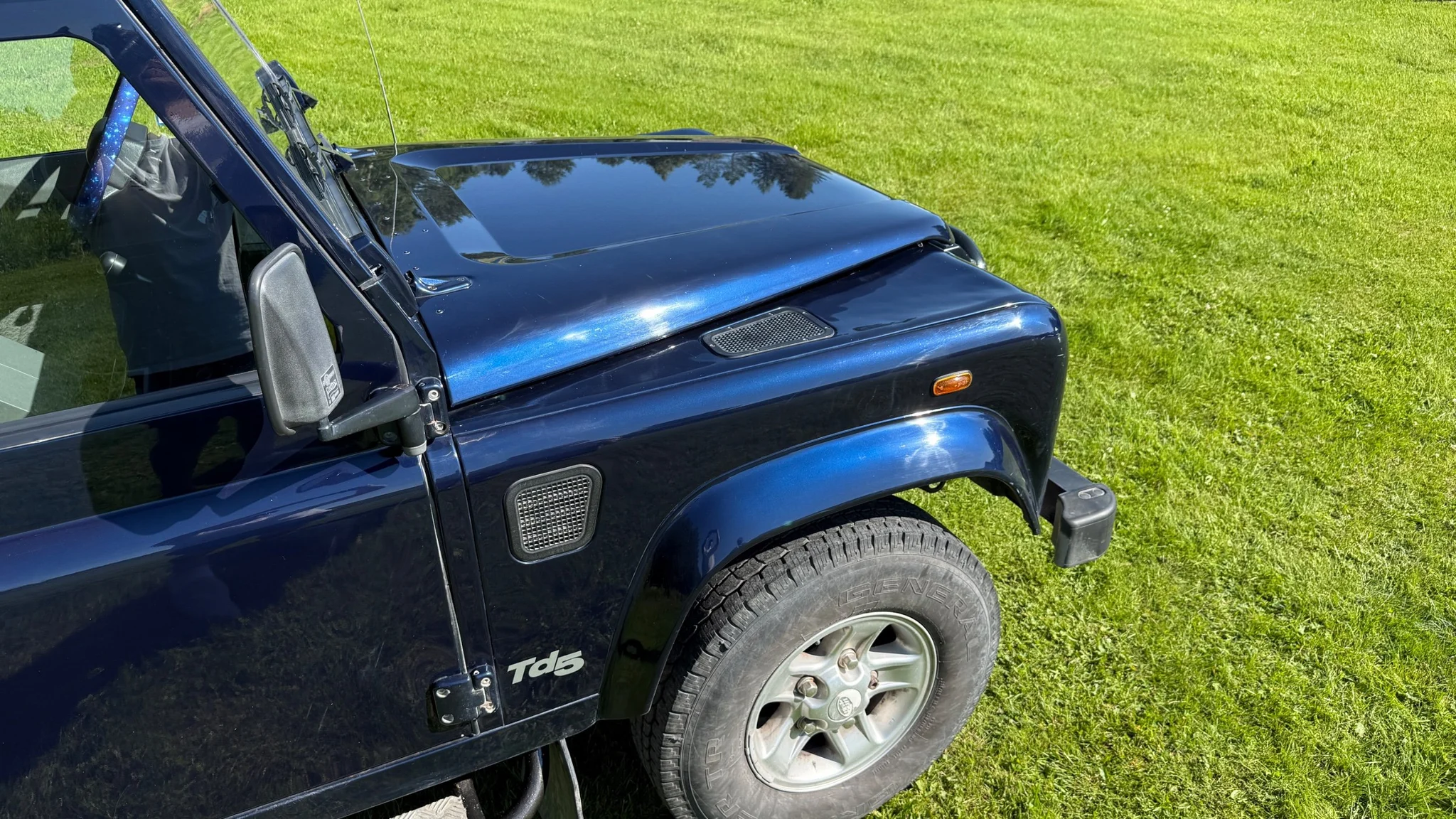 Aussenfoto 2002 Land Rover Defender 110 Kombi Td5 (23)