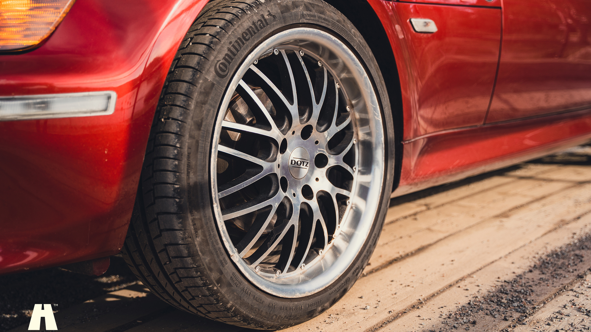 Exterior image of 2000 BMW Z3