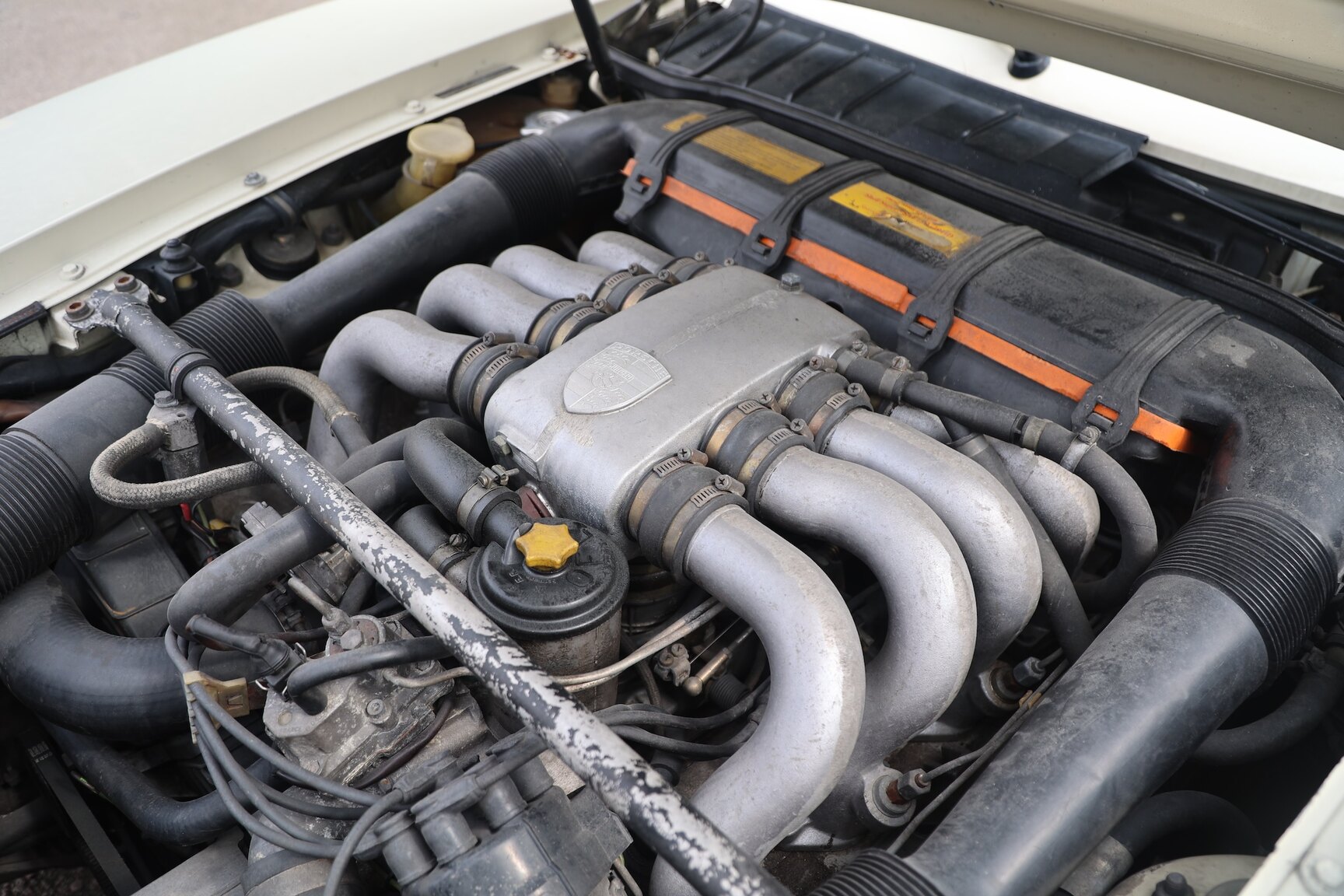 Image of 1981 Porsche 928 S mechanics