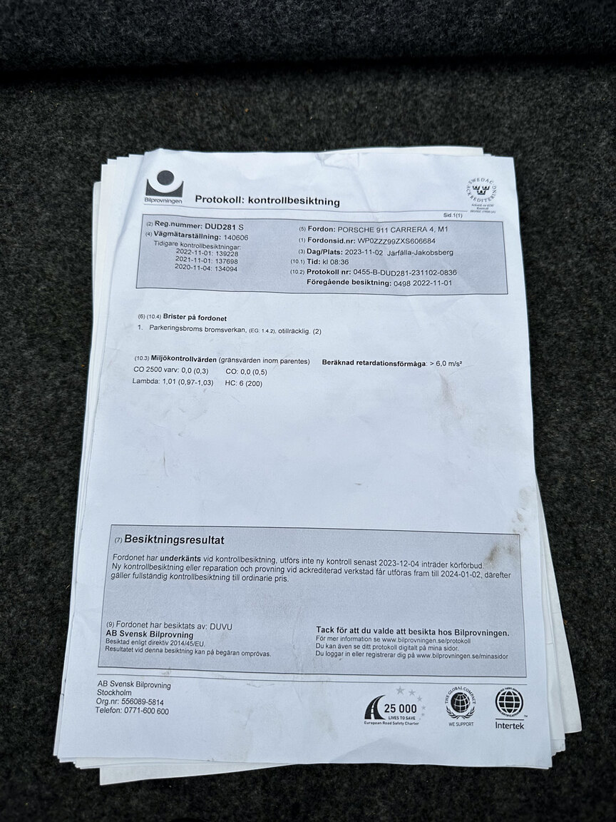 Documentation for 1999 Porsche 911 Carrera 4